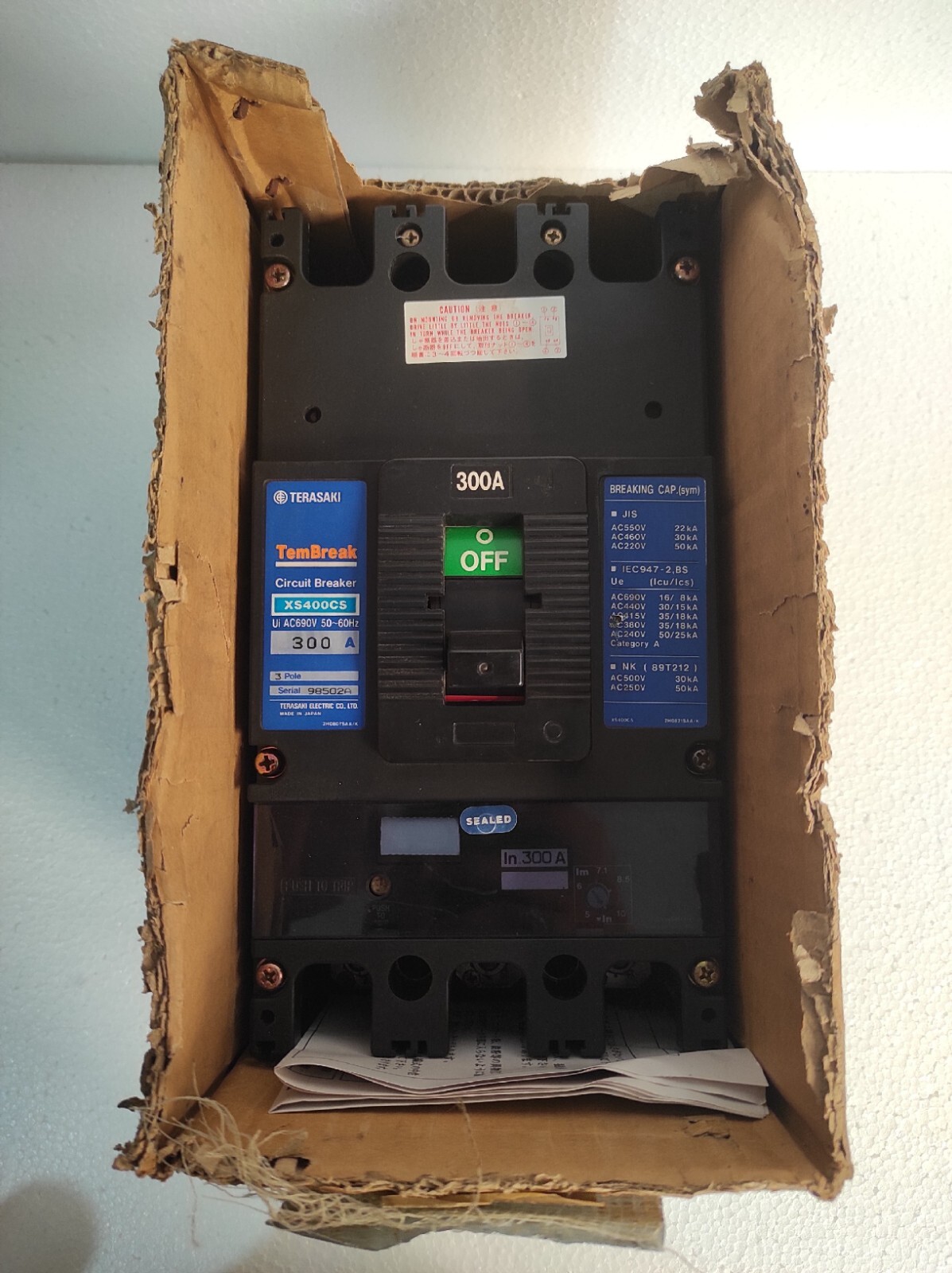 Terasaki TemBreak xs400cs / XS400CS 300A 3 Pole Circuit Breaker