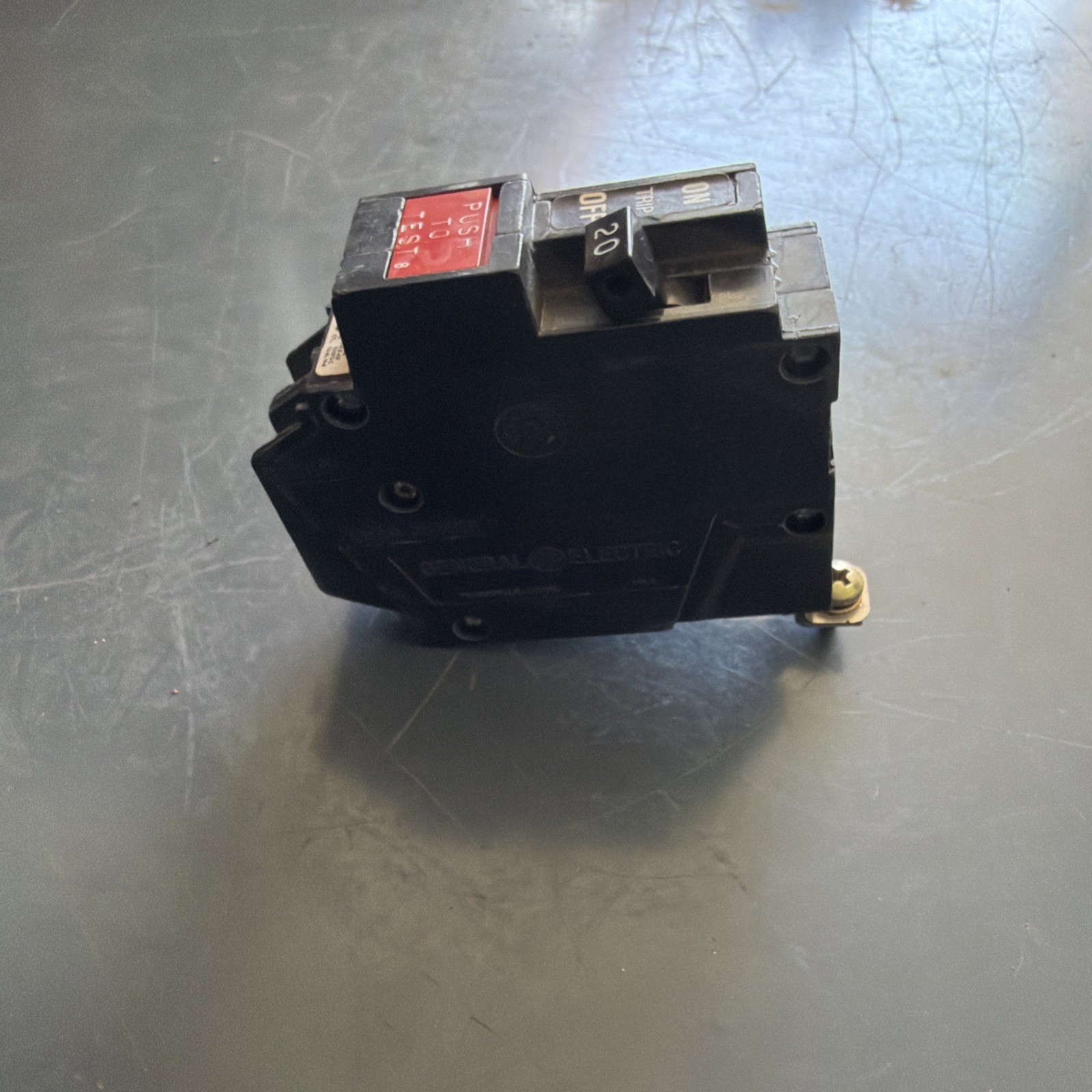 GE THQB1120GF 1 Pole 20A Ground Fault Circuit Breaker Molded Case *FREE SHIPPING