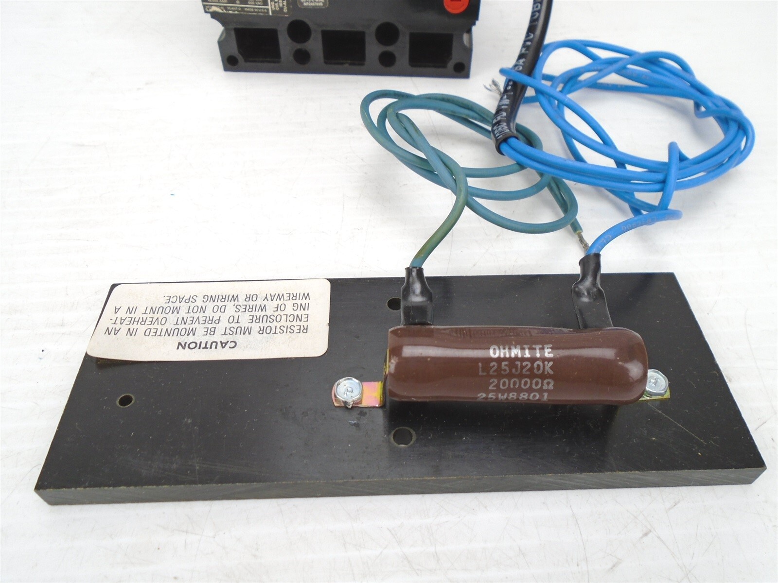 GE – THED136040WL – 40A – 3 Pole – 240-600 VAC – w/EXTERNAL RESISTOR 20k Ω 25W