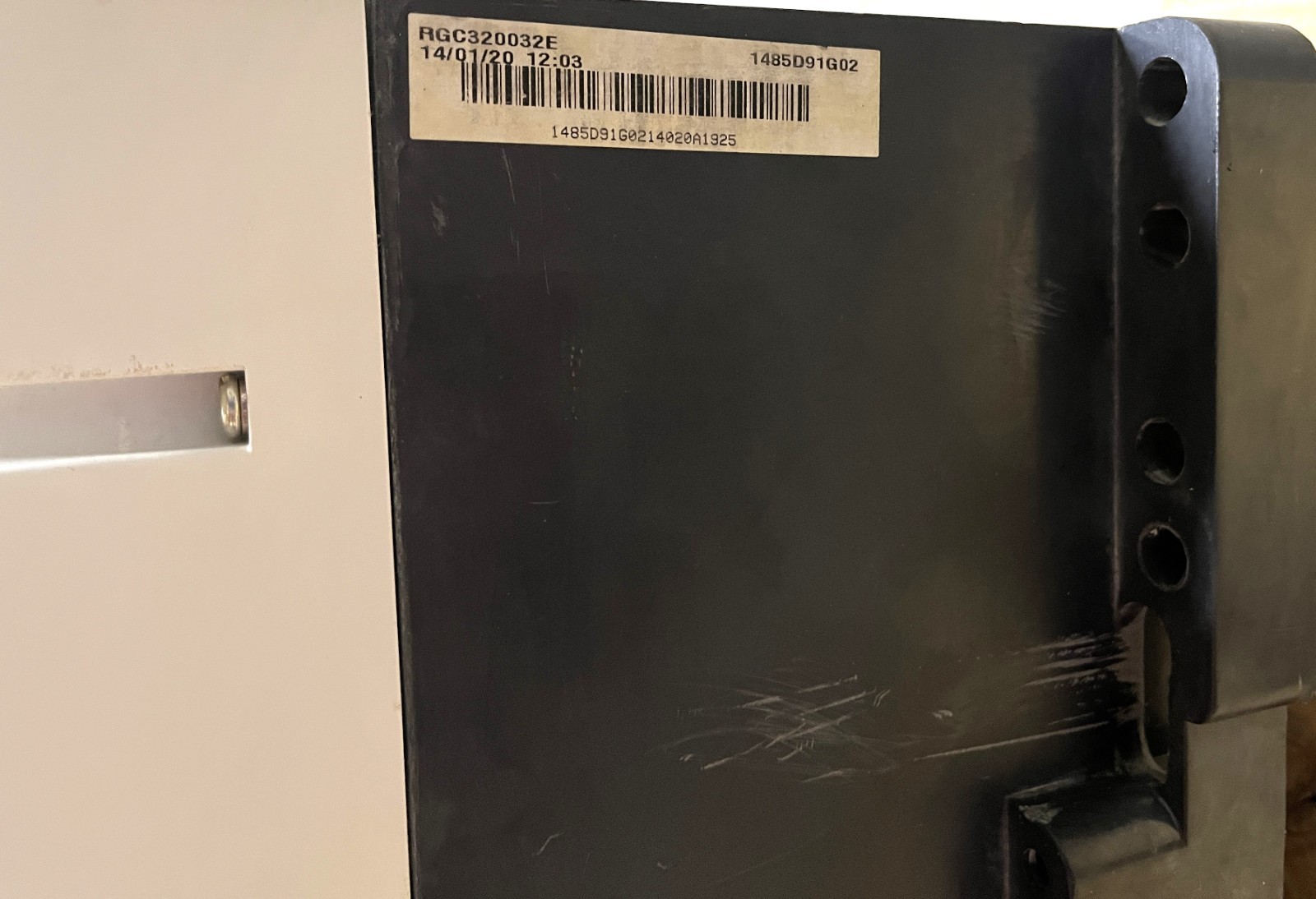 EATON, RGC 100K, INDUSTRIAL CIRCUIT BREAKER, RGC320032E, 2000 AMPS, 690 VAC, NEW