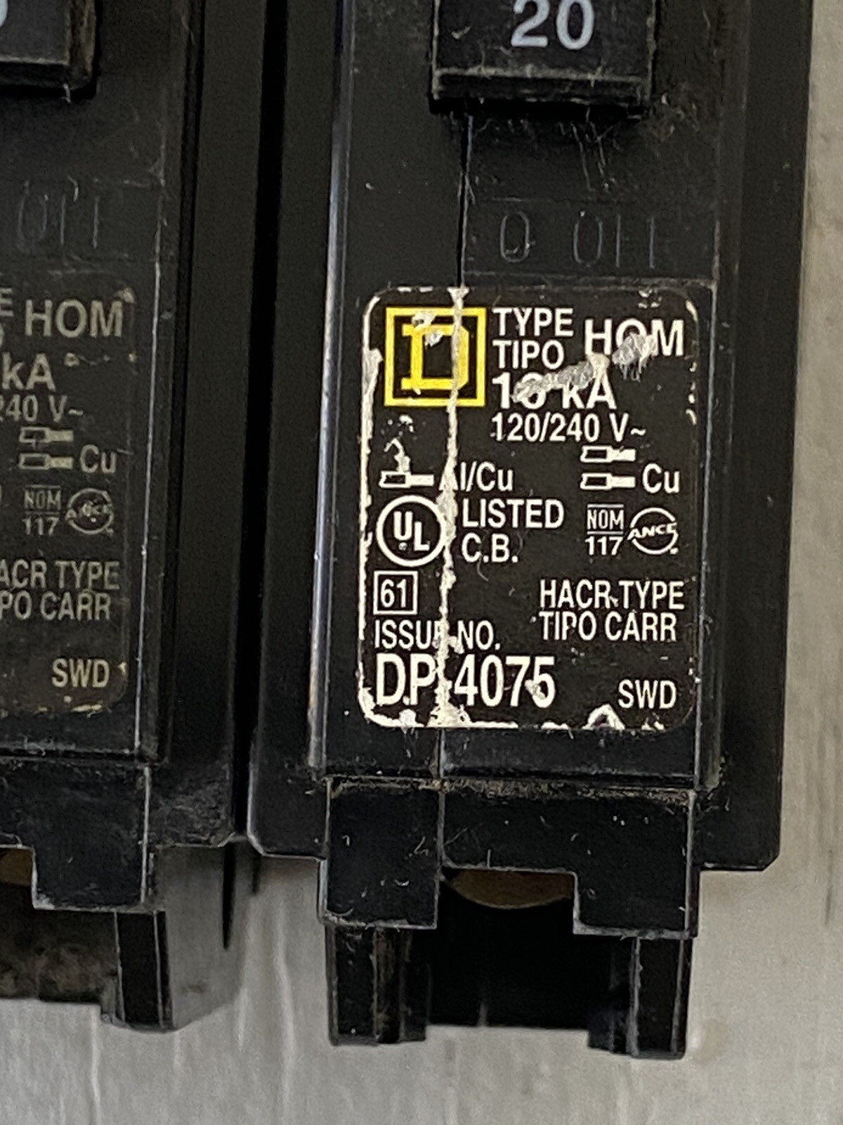 SQUARE D HOM120 HOMELINE 1 POLE 20 AMP 120/240V BREAKER LOT OF 3