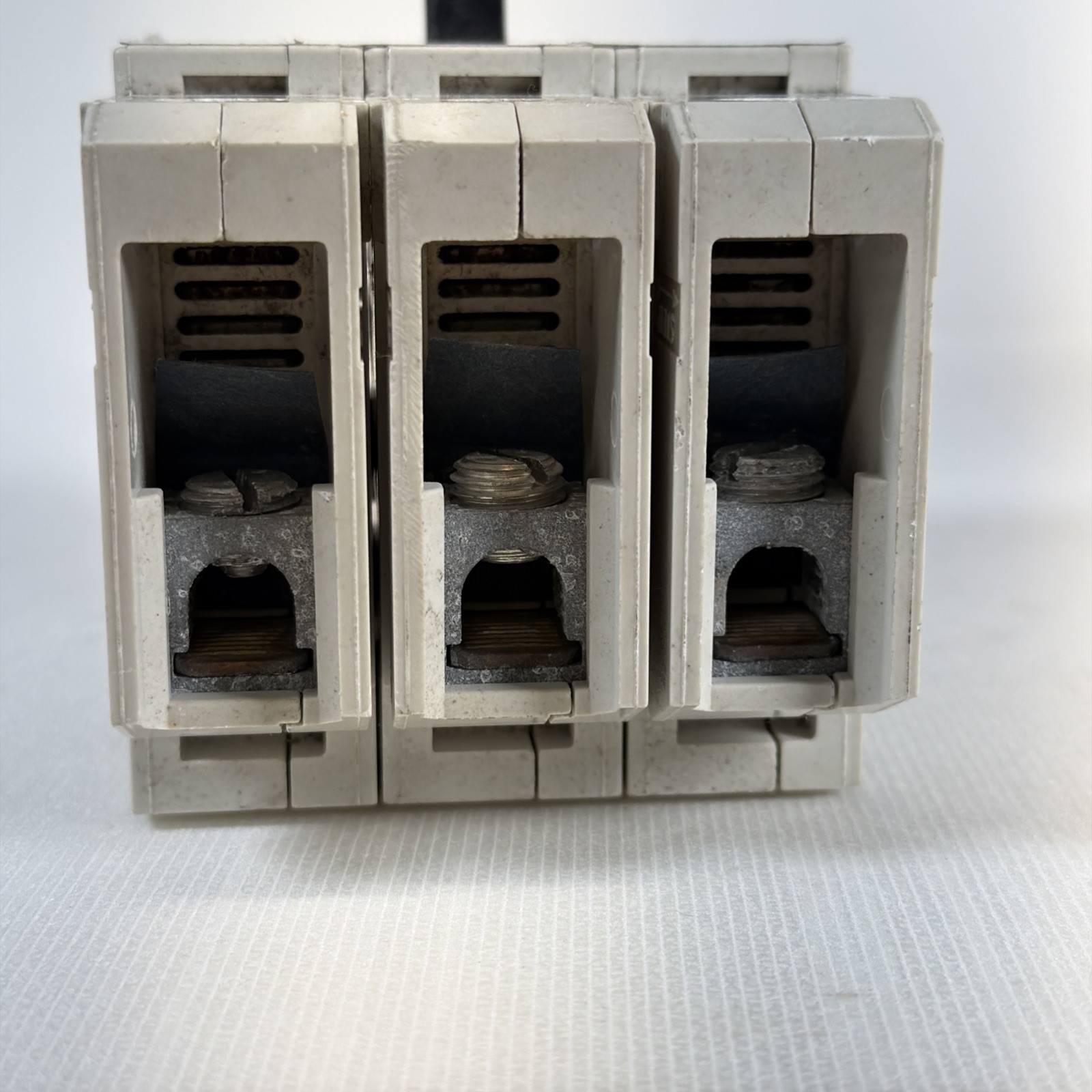 Siemens CQD3100 100 Amp, Three Pole 480/277V AC