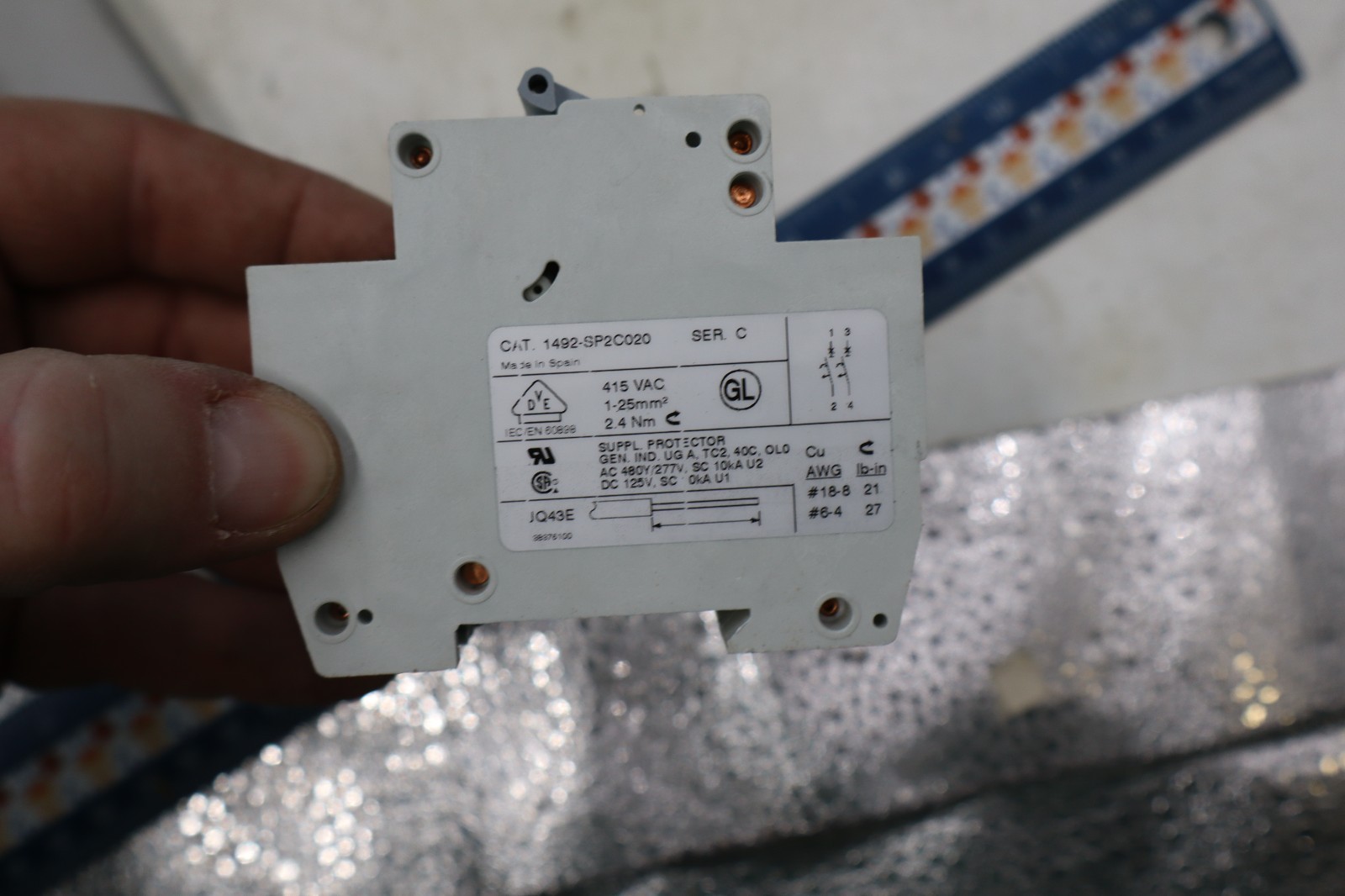 ALLEN BRADLEY MINIATURE CIRCUIT BREAKER 1492-SP2C020 SER:C 2Amp 2 pole