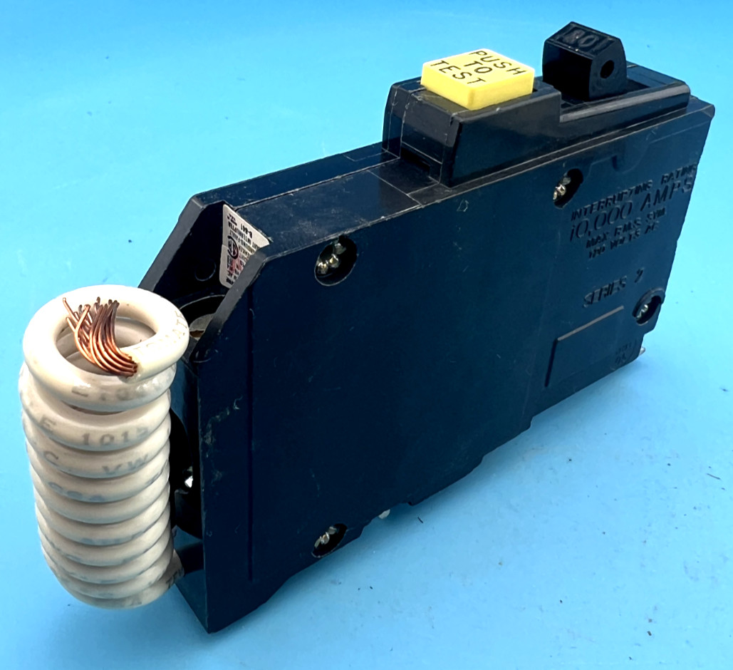 Square D QOB120GFI 20 Amp 1 Pole Circuit Breaker Type QOB Bolt On 20A *BRAND NEW
