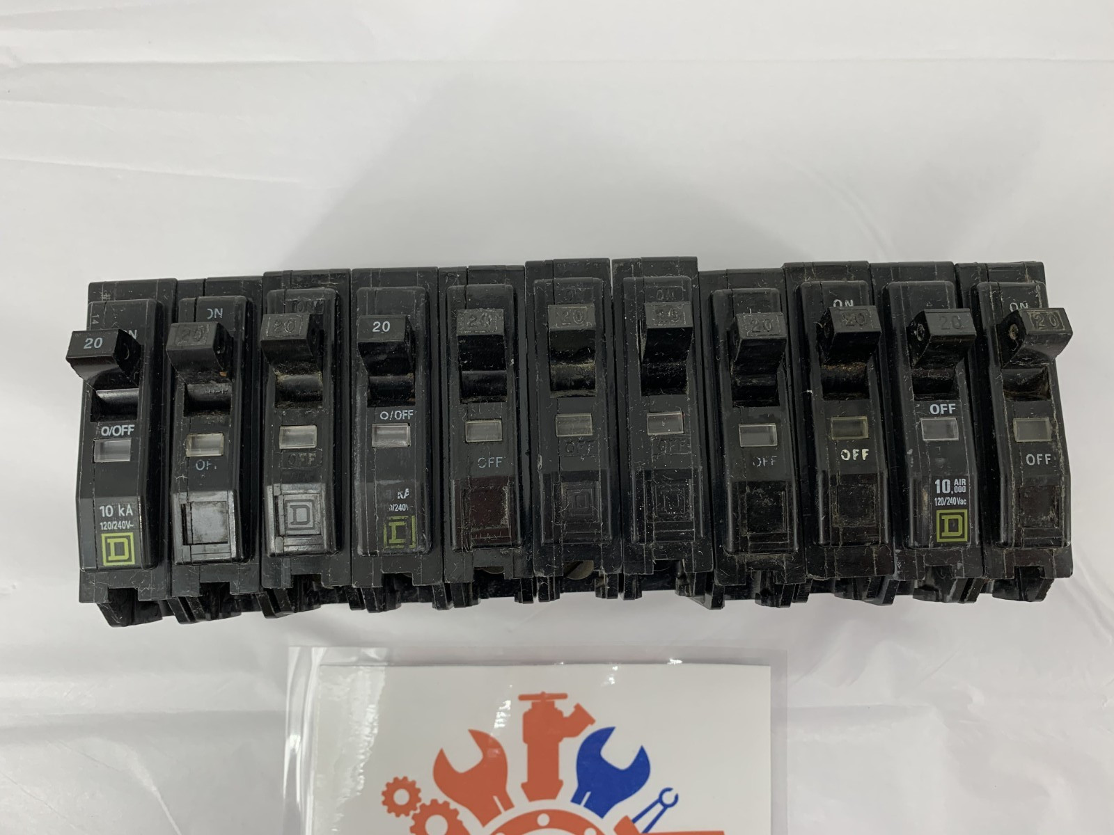 11-Square D QO120 20A Plug-In 120/240V 1P Molded Case Circuit Breaker 10kA@240V