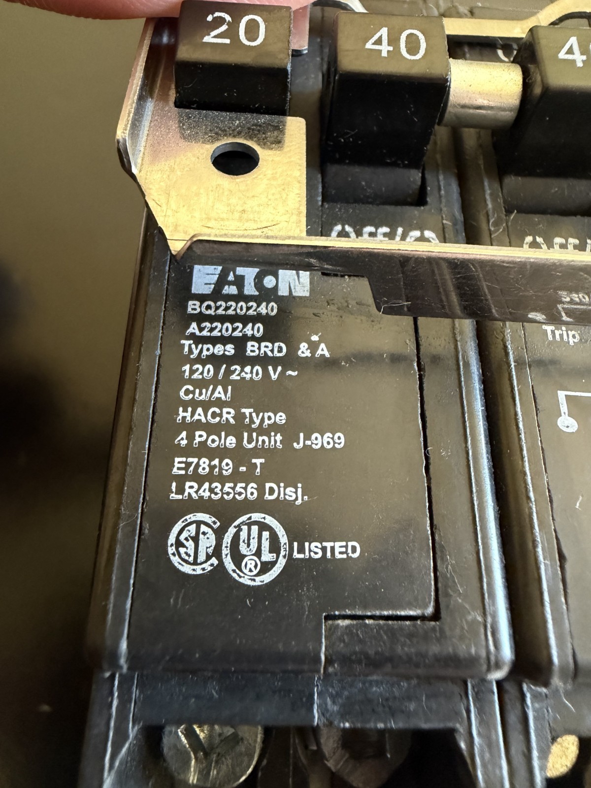 EATON BR 1-20 Amp 2 Pole and 1-40 Amp 2 Pole Quad Circuit Breaker (BQ220240)