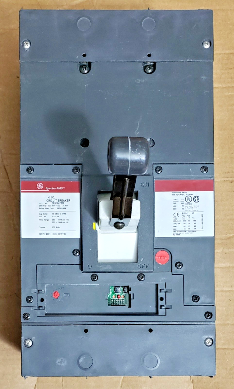 NEW GE SPECTRA RMS SKLA36AT1200 1200A 1200AMPs 600V Circuit Breaker w/ Lugs
