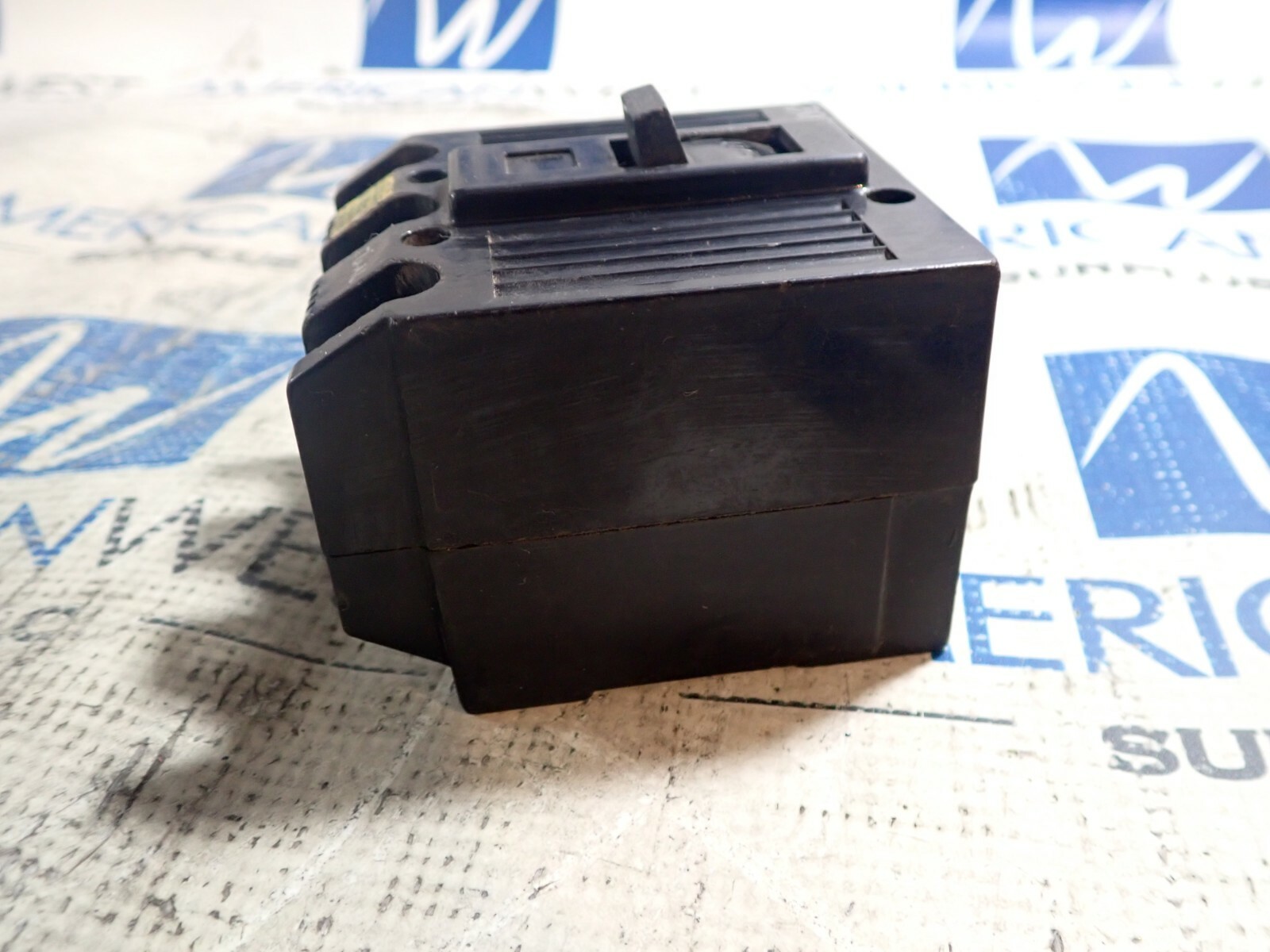 GE TQL Plug in Circuit Breaker TQL32050 50 amp 3 pole 240 volt