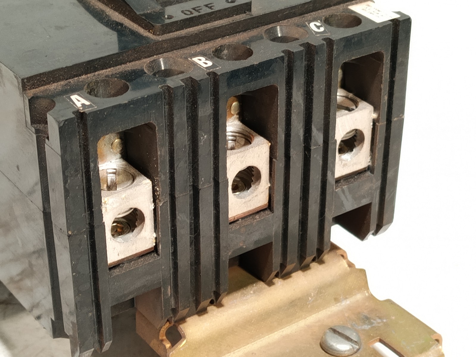 Square D FA-36040 3 Pole Circuit Breaker 40A 240/480/600VAC Type FA