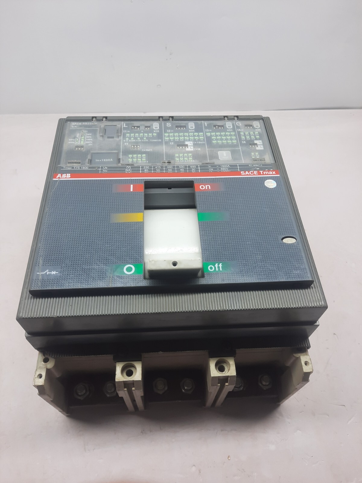 ABB SACE T7S TMAX 3 POLE 1600 AMPS CIRCUIT BREAKER PR231/P 1600A / TESTED OK