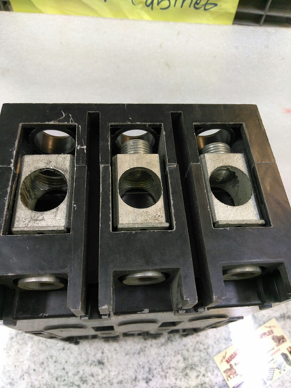 Westinghouse DA DA3300XZ , 3 pole ,300 Amp, 240VA, Circuit Breaker(8-16G2