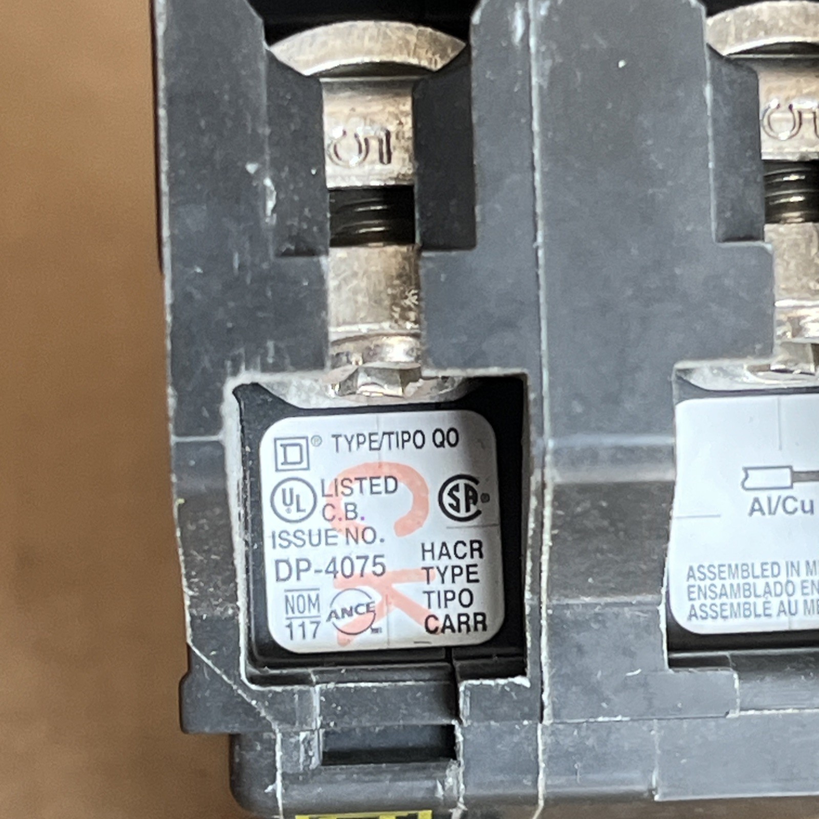 Square D Circuit Breaker | 35a | 2-Pole | 120/240V | 10kA | Clip-On