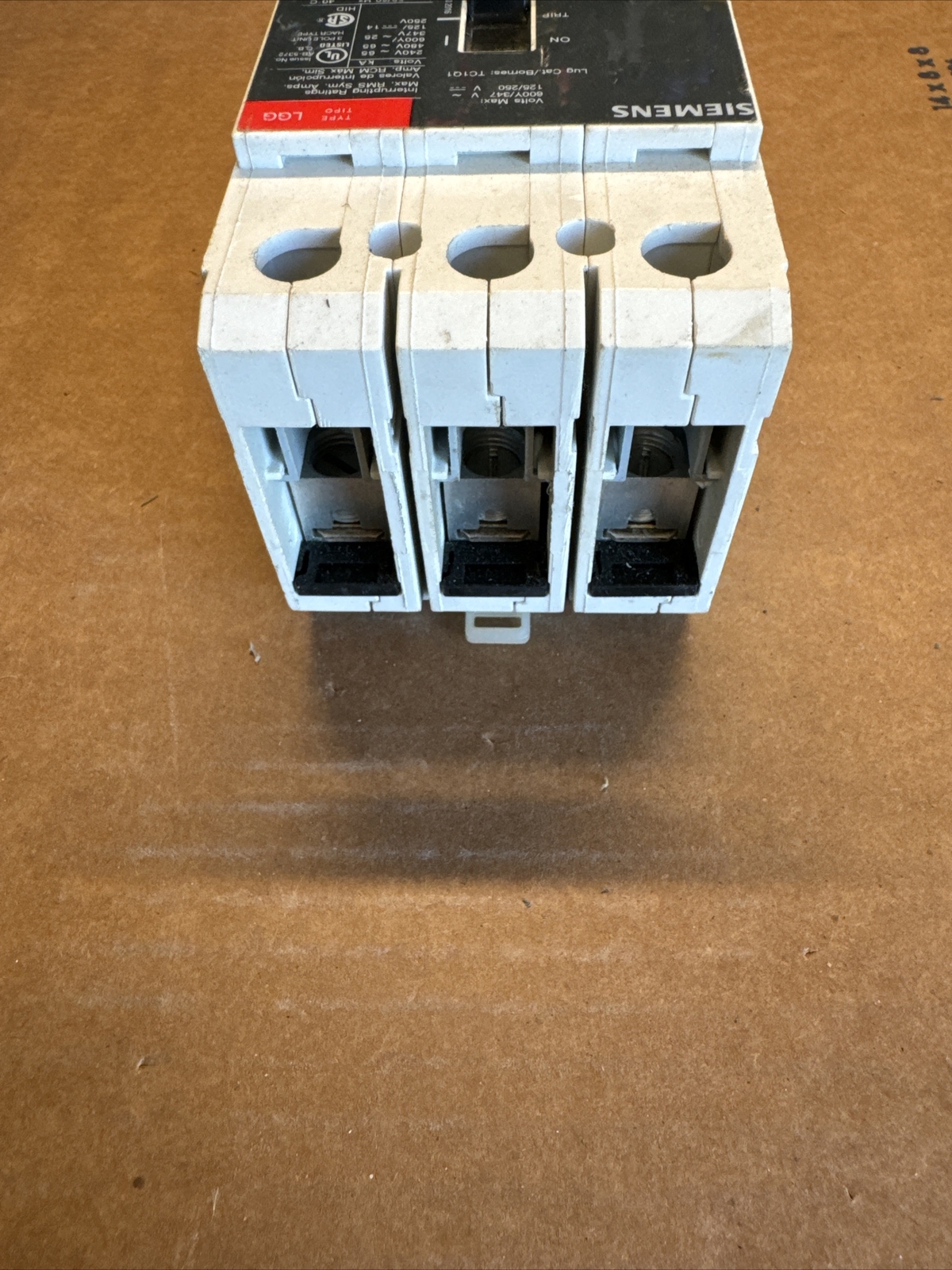 LGG3B015L / LGG3B015 Siemens 15 Amp 3 Pole 480 Volt Circuit Breaker NEW SURPLUS