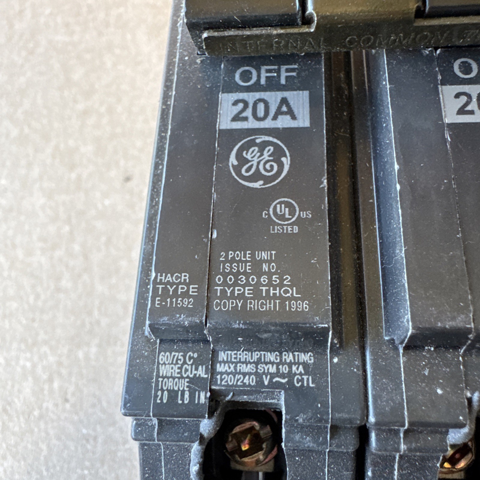 NEW Box of 5 GE THQL2120 20 Amp Circuit Breaker 20A 2 Pole 120/240V 2P