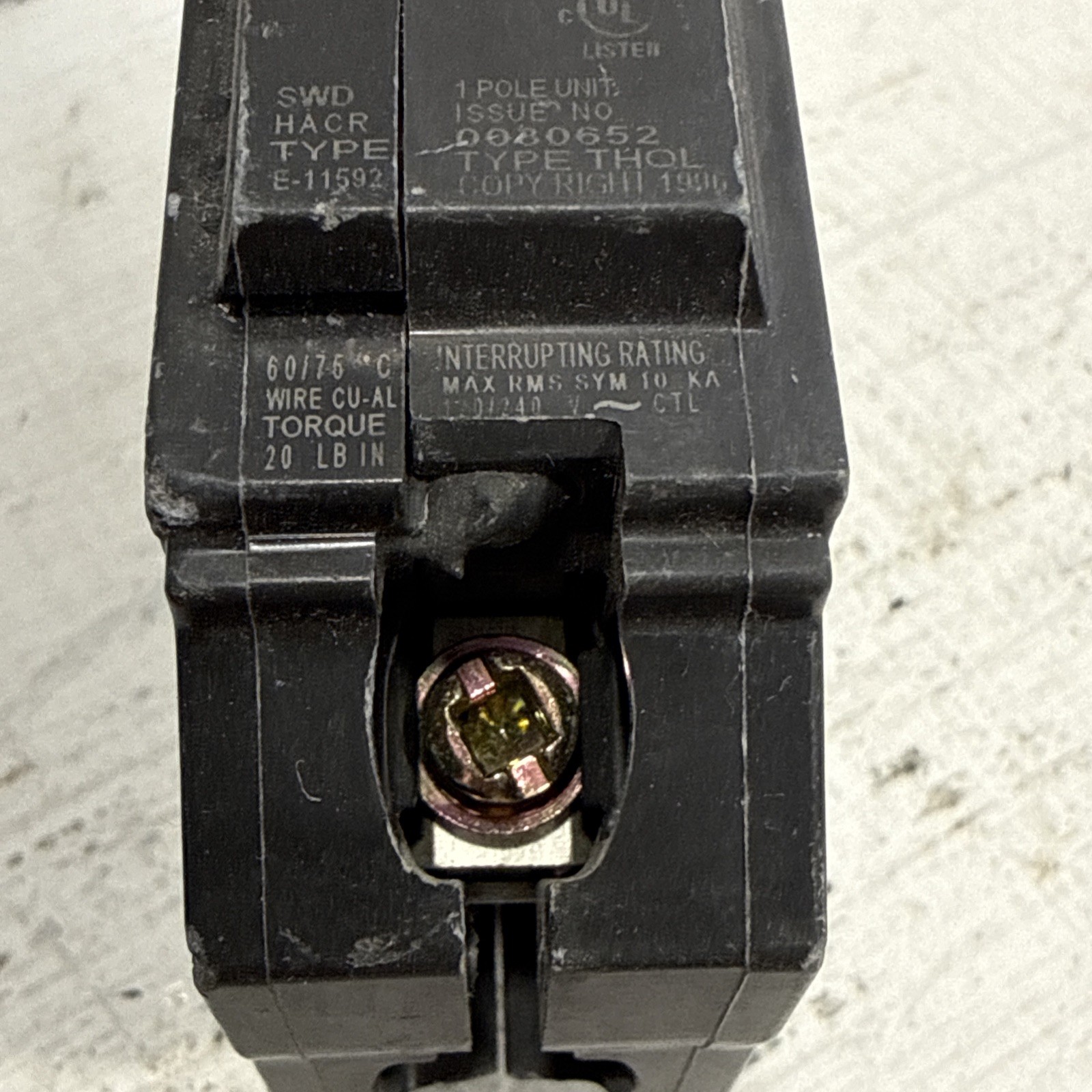 GE THQL1120 Plug-In Circuit Breaker 1 pole 20 Amp 1P 20A Type THQL 120/240VAC