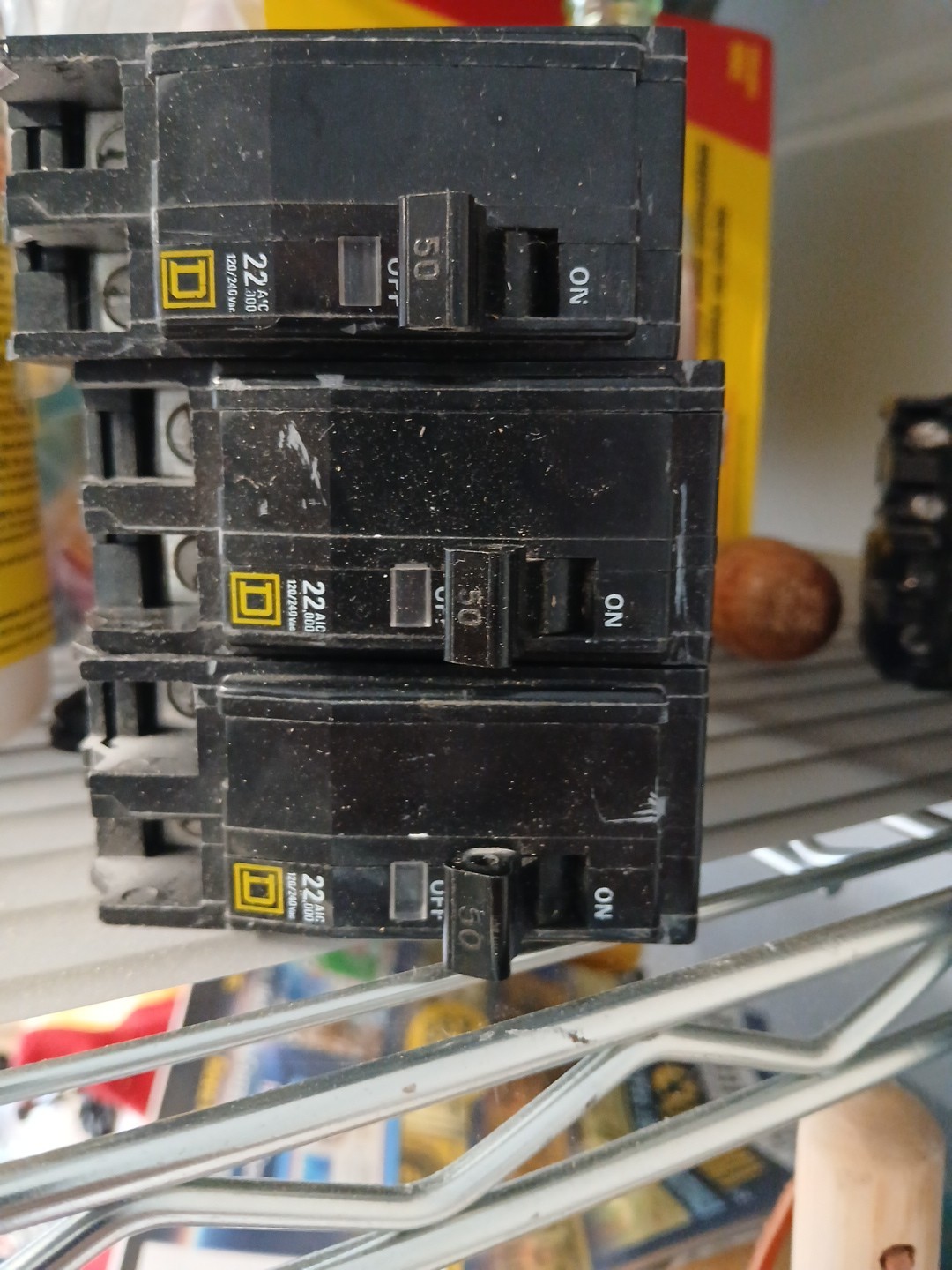 Square D SCHNEIDER ELECTRIC QOB250 / QOB250 (USED) Lot Of 3