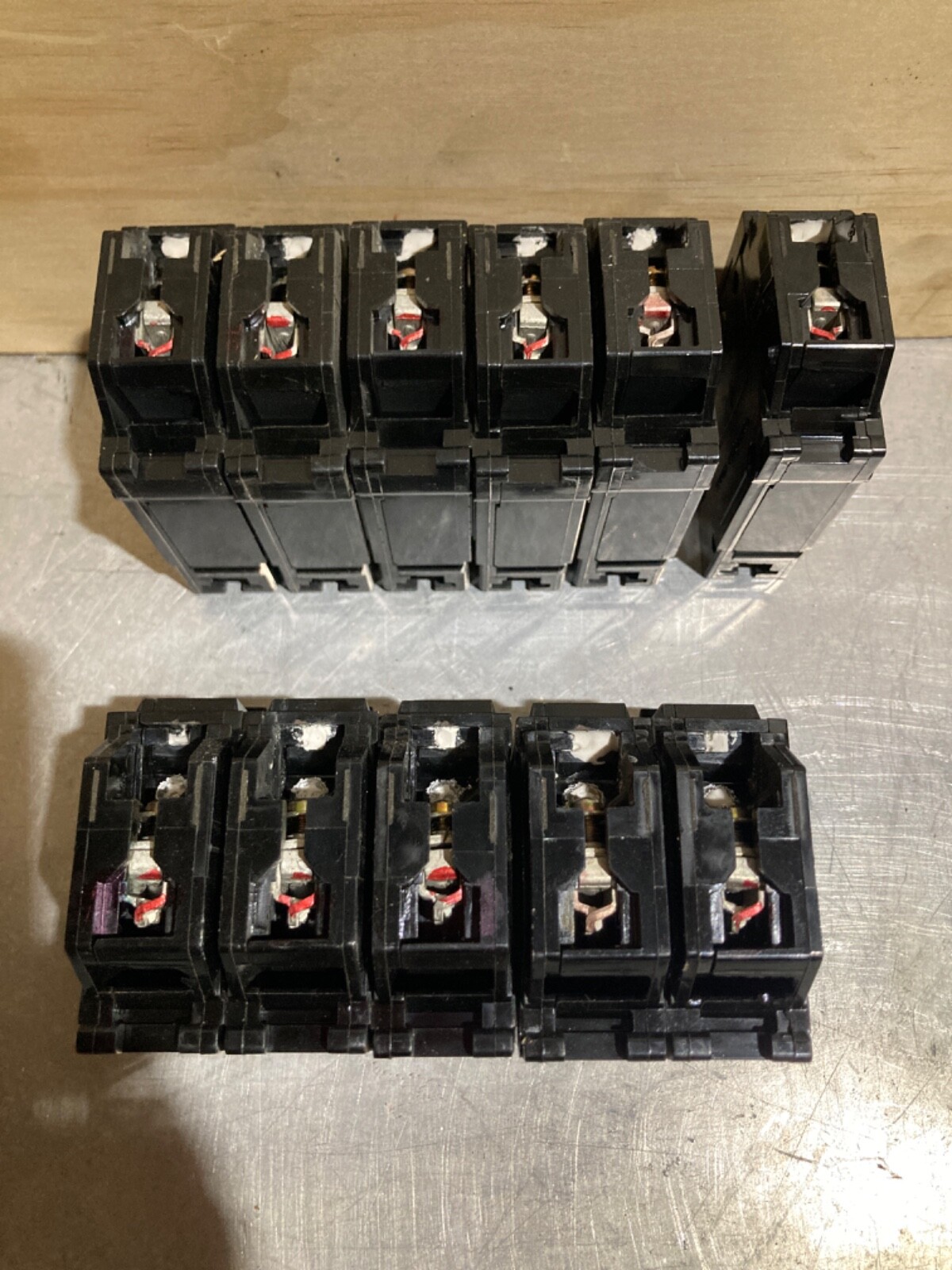 (11-Pack) GE TQL1120 20-Amp 1-Pole TQL-AC Circuit Breaker 20A 1P – Lot of (11)