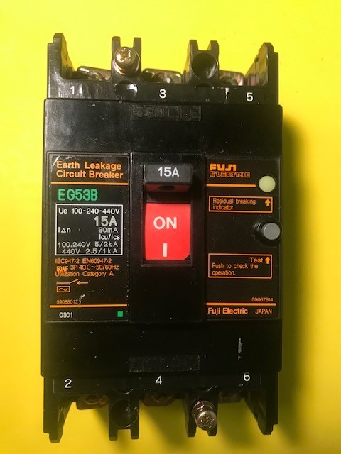 1 Fuji EG53B Circuit Breaker 15 Amp 100-200-440V 30mA W/Mounting Screws Multiple