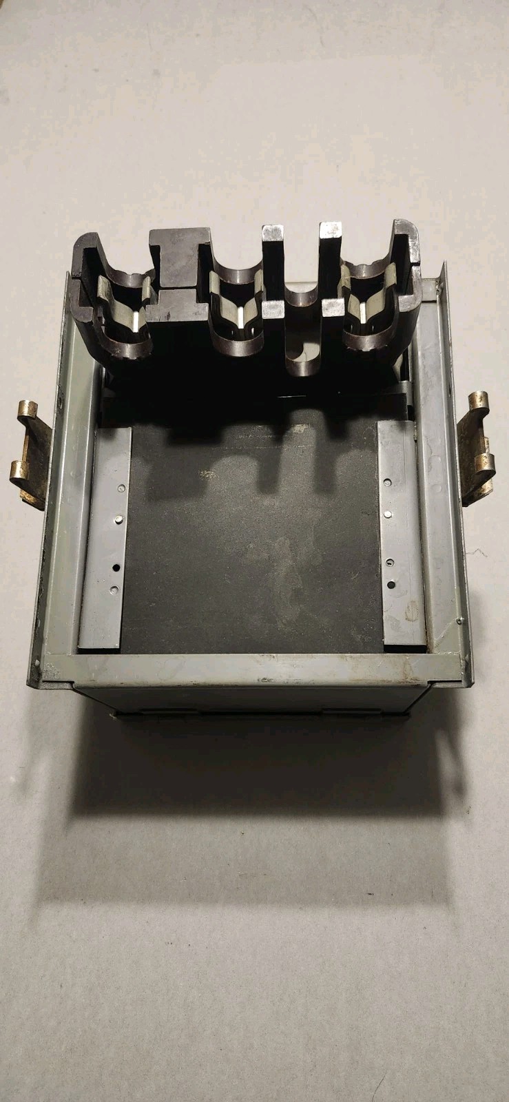 SQD SD-9352 60 AMP 240 VOLT ROUND BAR BUSS PLUG