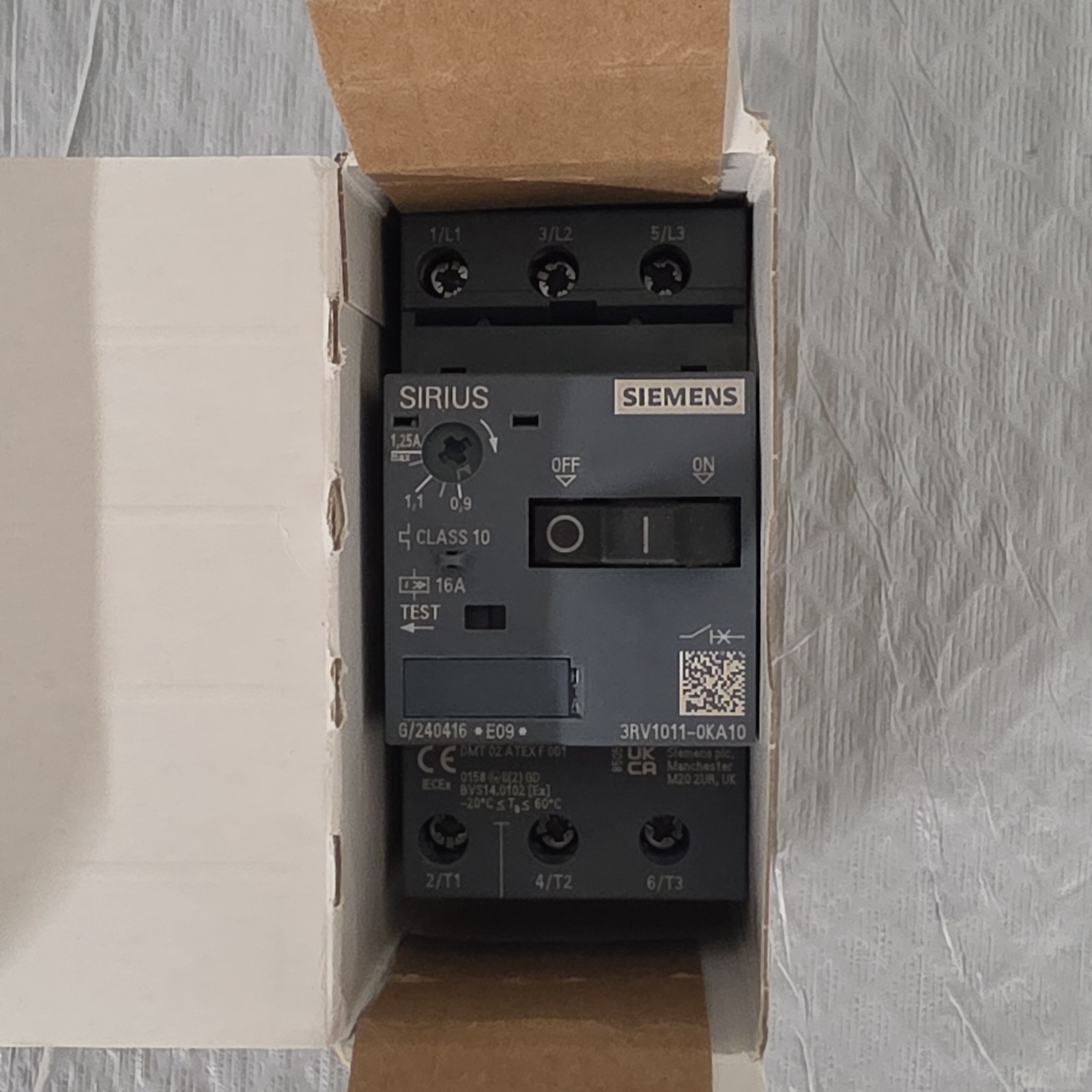 Siemens Sirius 3RV1011-0KA10 Circuit Breaker 0.9-1.25A 3-Pole 200-208V