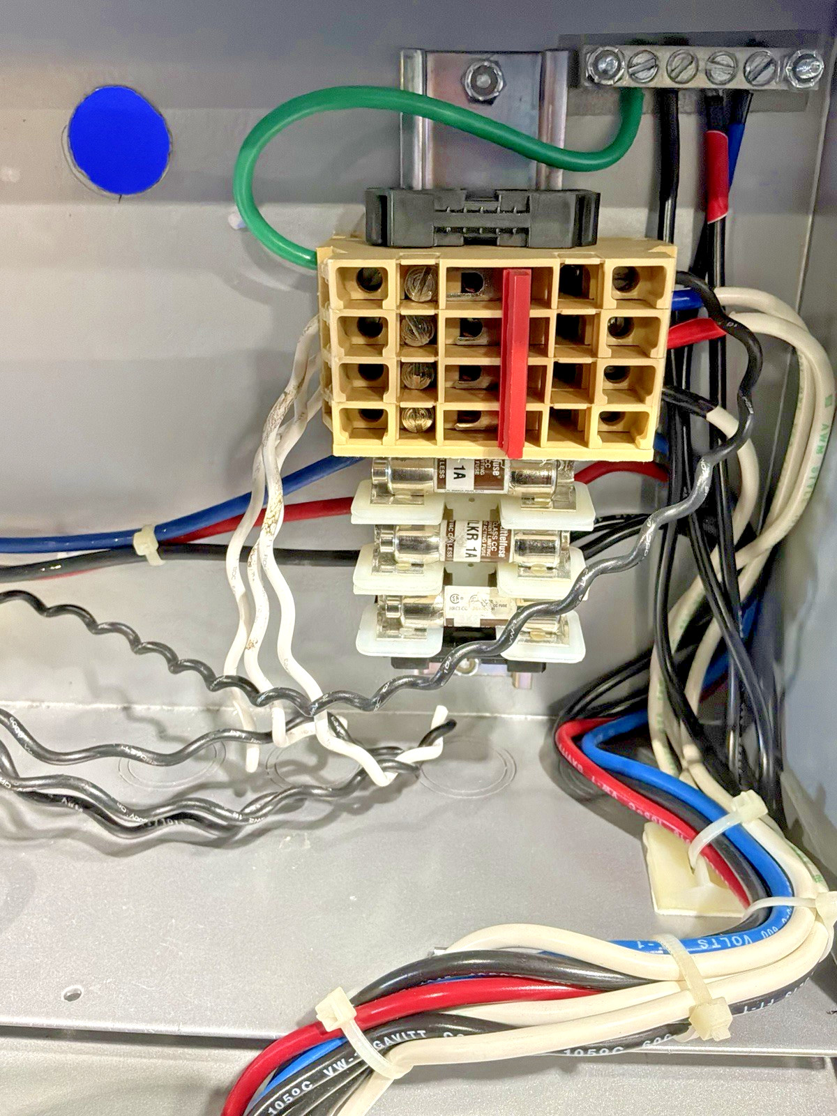 Starline 1 Amp 415V Busway Tap Box OB100AE6412-M26DR100/3-SC🟦