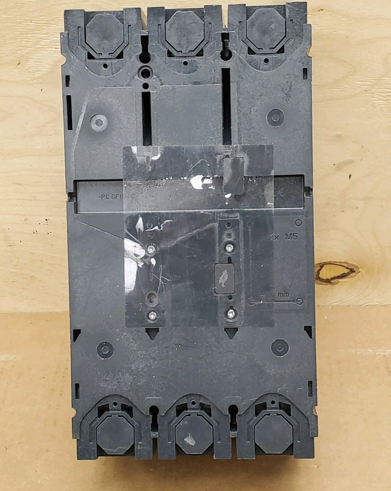 Square D LLF37060D33 PowerPact Circuit Breaker 600 Amp 500VDC w/ Adj Mag Trip