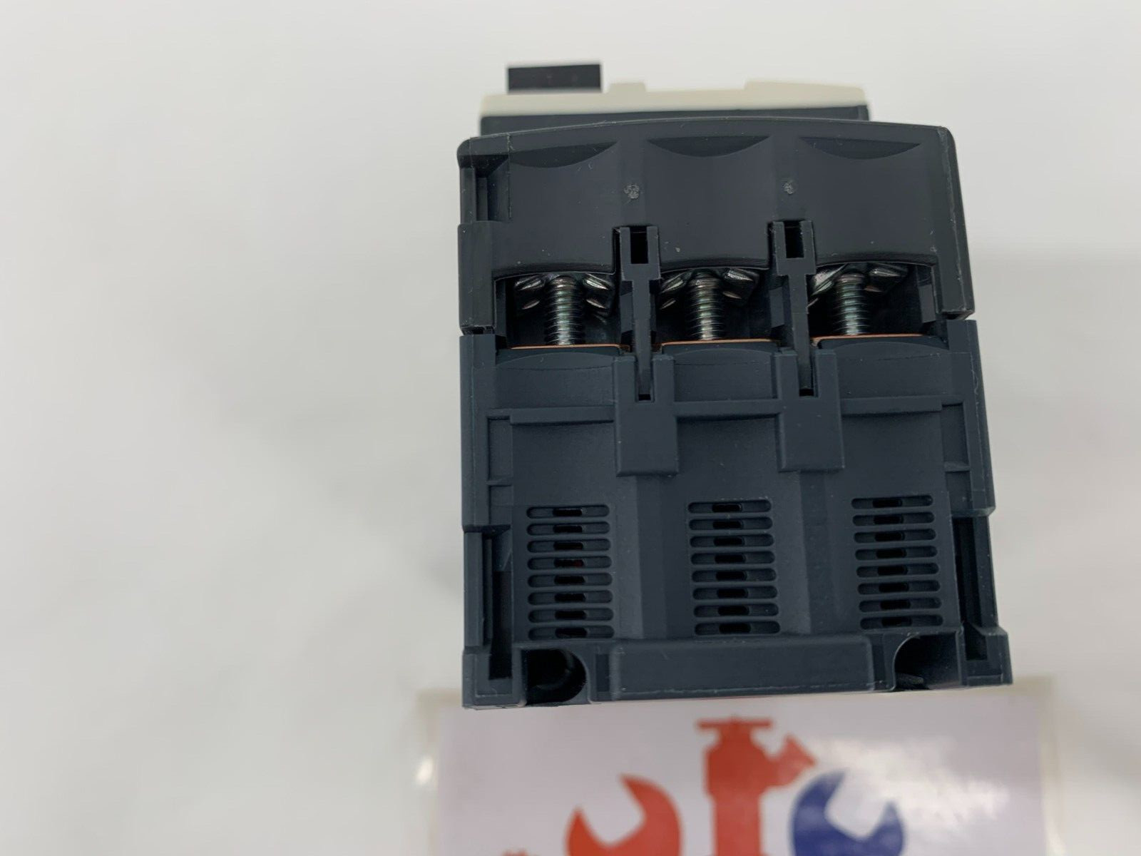 Schneider Electric GV2ME07 Motor Circuit Breaker 3PH 3P 1.5HP 1.6 – 2.5A 600V