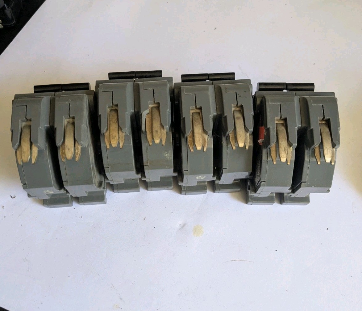 Lot Of 4 UBIF230N 30 Amp Connecticut Electric Stab-Lok NA230 Replacement Federal
