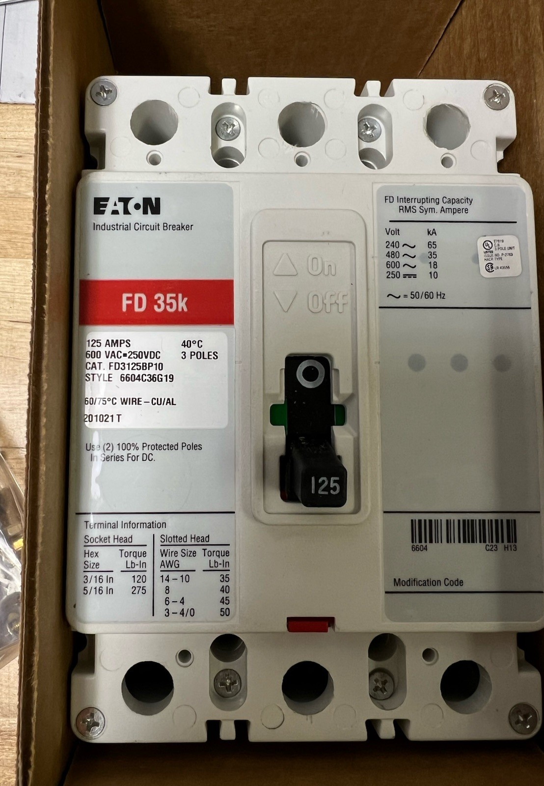 1-EATON BKFD125 FD3125 3 POLE 125A CIRCUIT BREAKER AND MAIN BREAKER KIT BKFD