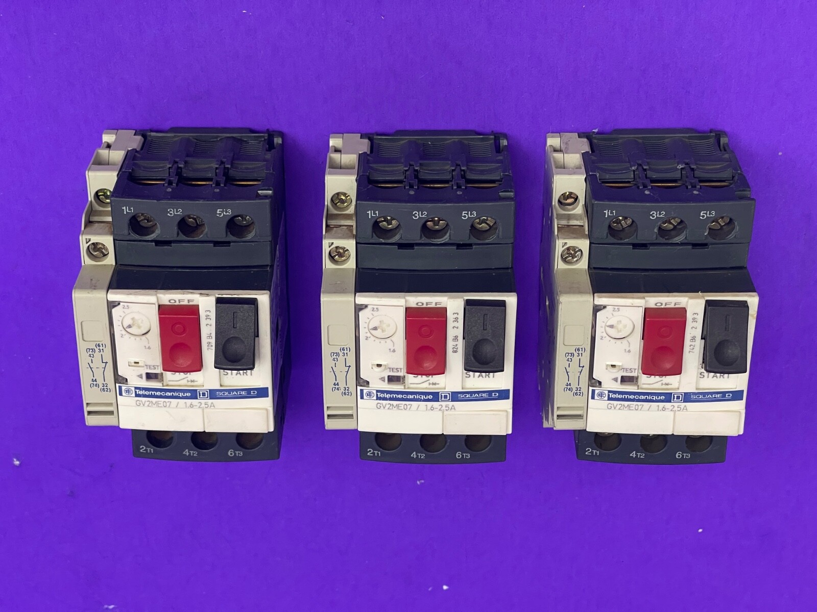 Telemecanique GV2ME07 Motor circuit breaker 1.6-2.5 A w/ GV2-AN11 Aux Contact