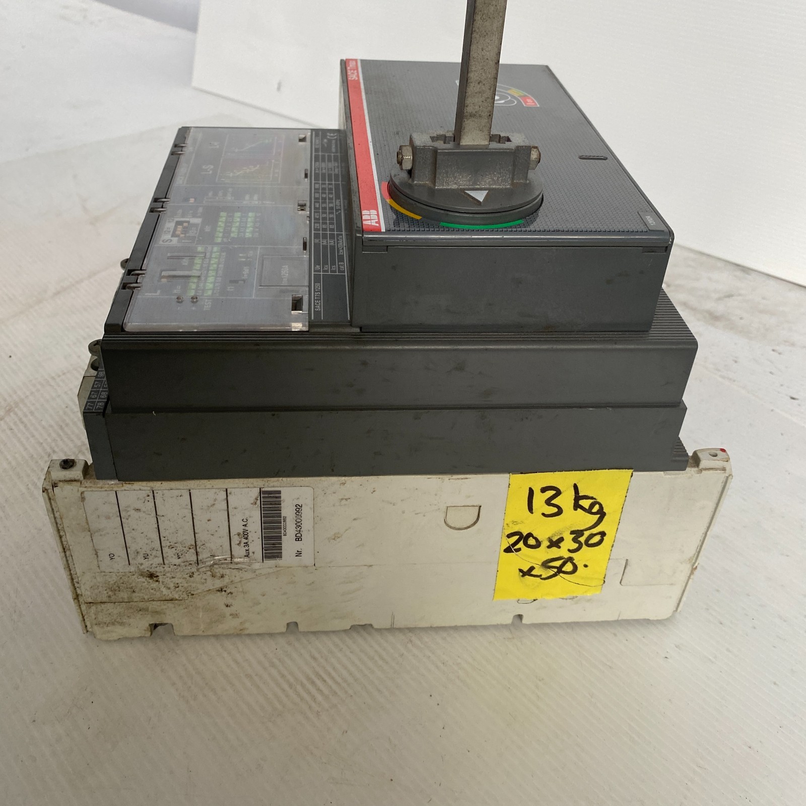 ABB SACE Tmax t7s 1250 circuit breaker 1200A Trip @415V 50kA MCB