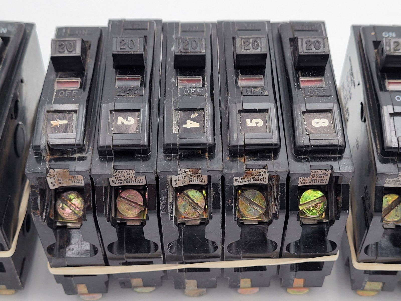 Square D QOB120 20A 1-Pole Bolt On Circuit Breakers Type QOB (Lot of 10) USED
