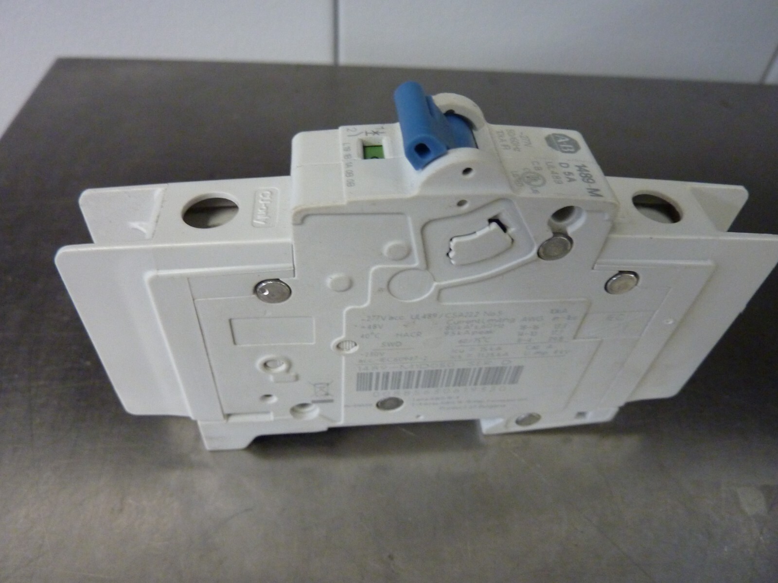 A-B Allen Bradley 1489-M D 5A (1489-M1D050) Circuit Breaker Ser-D (30403)