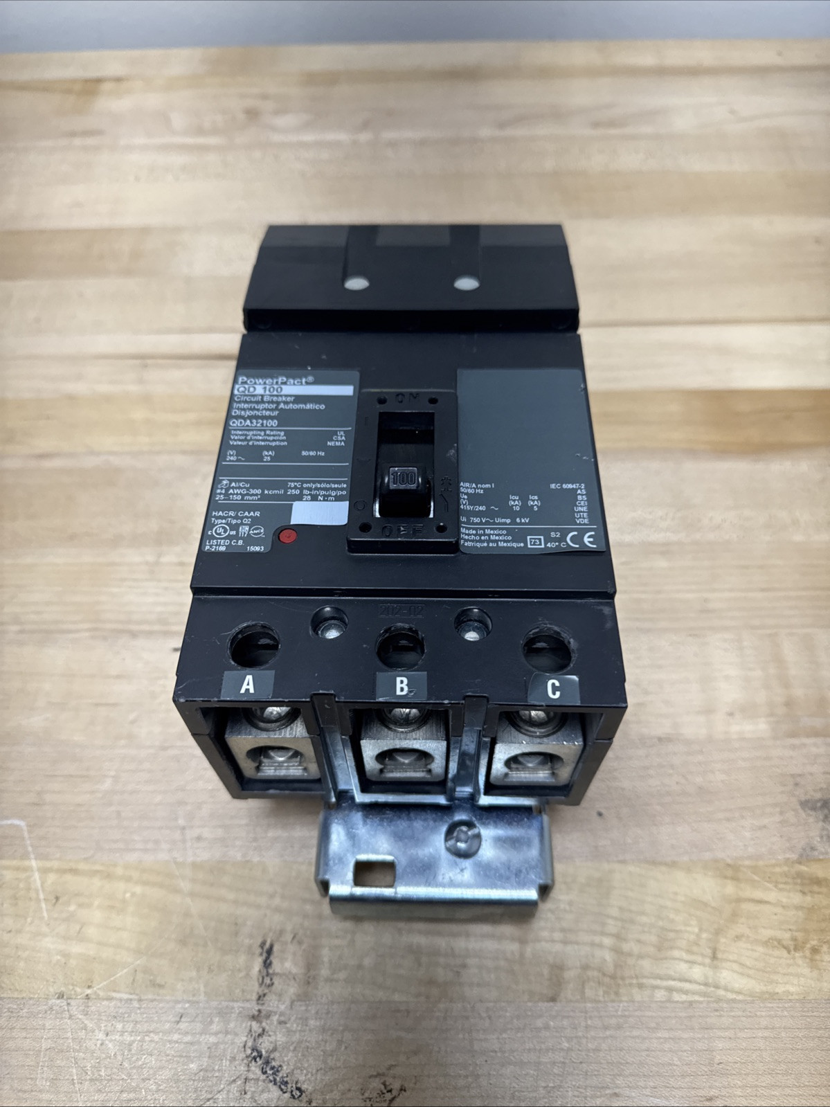 SQUARE D QDA32100 QDA I-LINE 3 POLE 100 AMP 240v CIRCUIT BREAKER POWERPACT