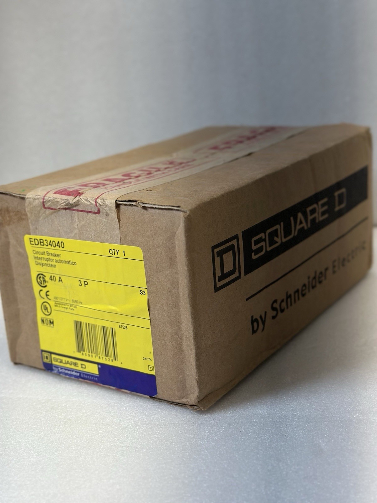 EDB34040 – Square D Bolt-on 480Y/277 VACV 40A 3 pole circuit breaker 18kA@480V