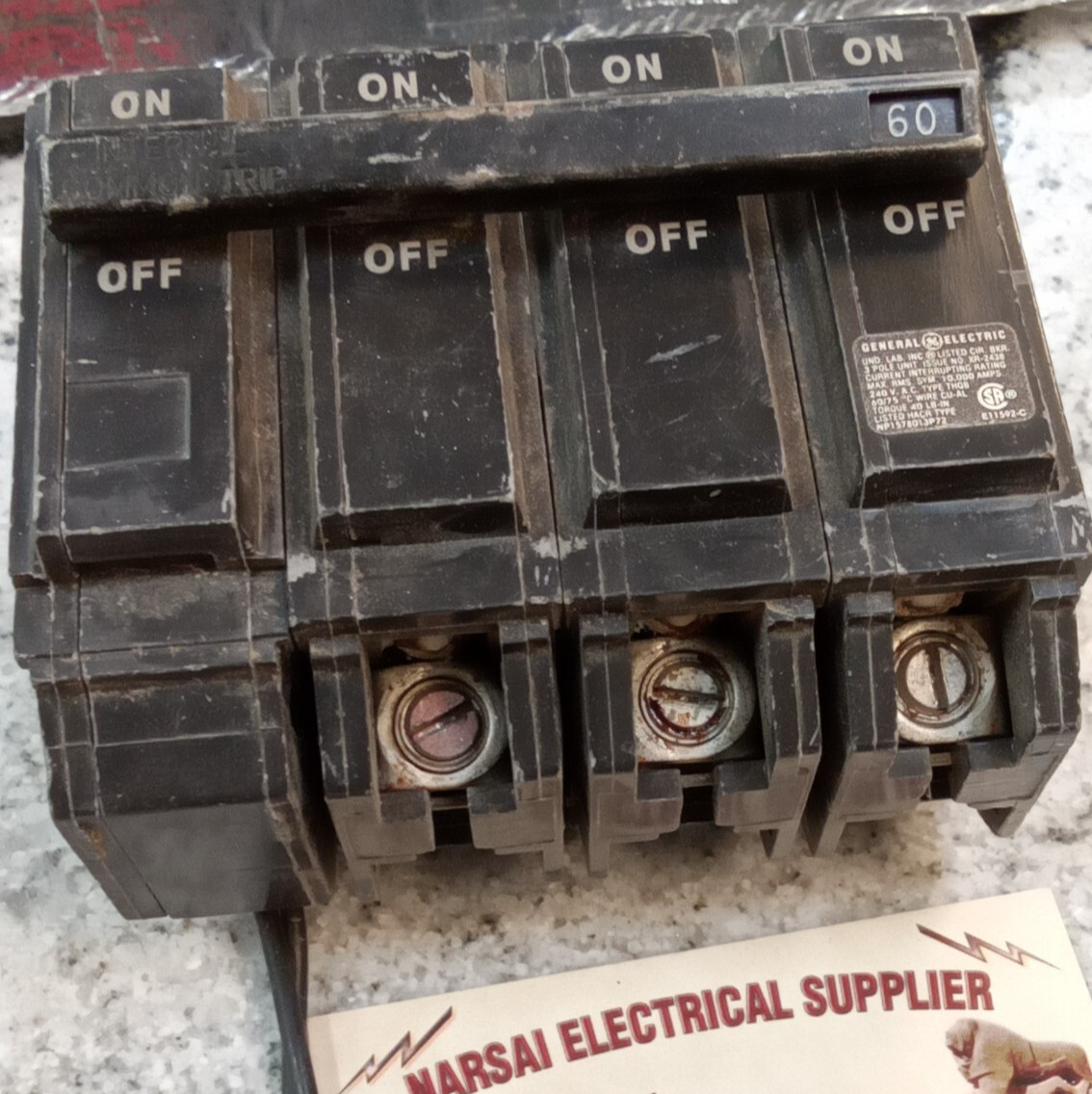 GE/THQB32060/60A/3P/240V/THQB/BOLT ON/GROVE/W/TQSTA1/SHUNT TRIP/BREAKER/USE(19D2