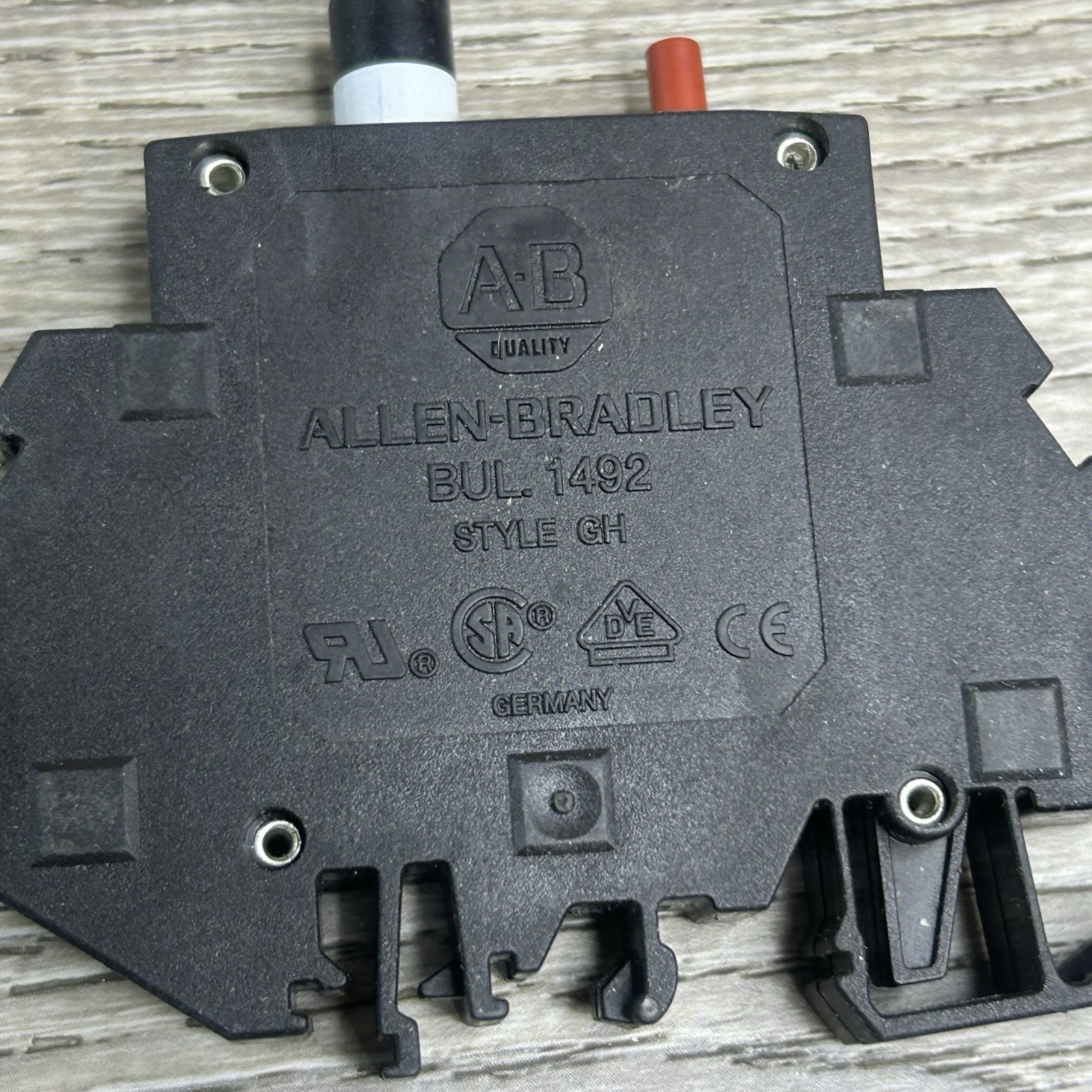 Allen Bradley 1492-GH015 Ser B Relay 50/60 Hz 250V AC 65V DC Oem Lot Of 2
