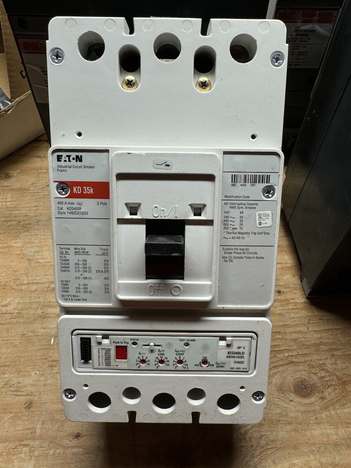 KD3400F EATON Cutler Hammer KD3400 400 Amp 600V with KES3400LSI Trip Unit New
