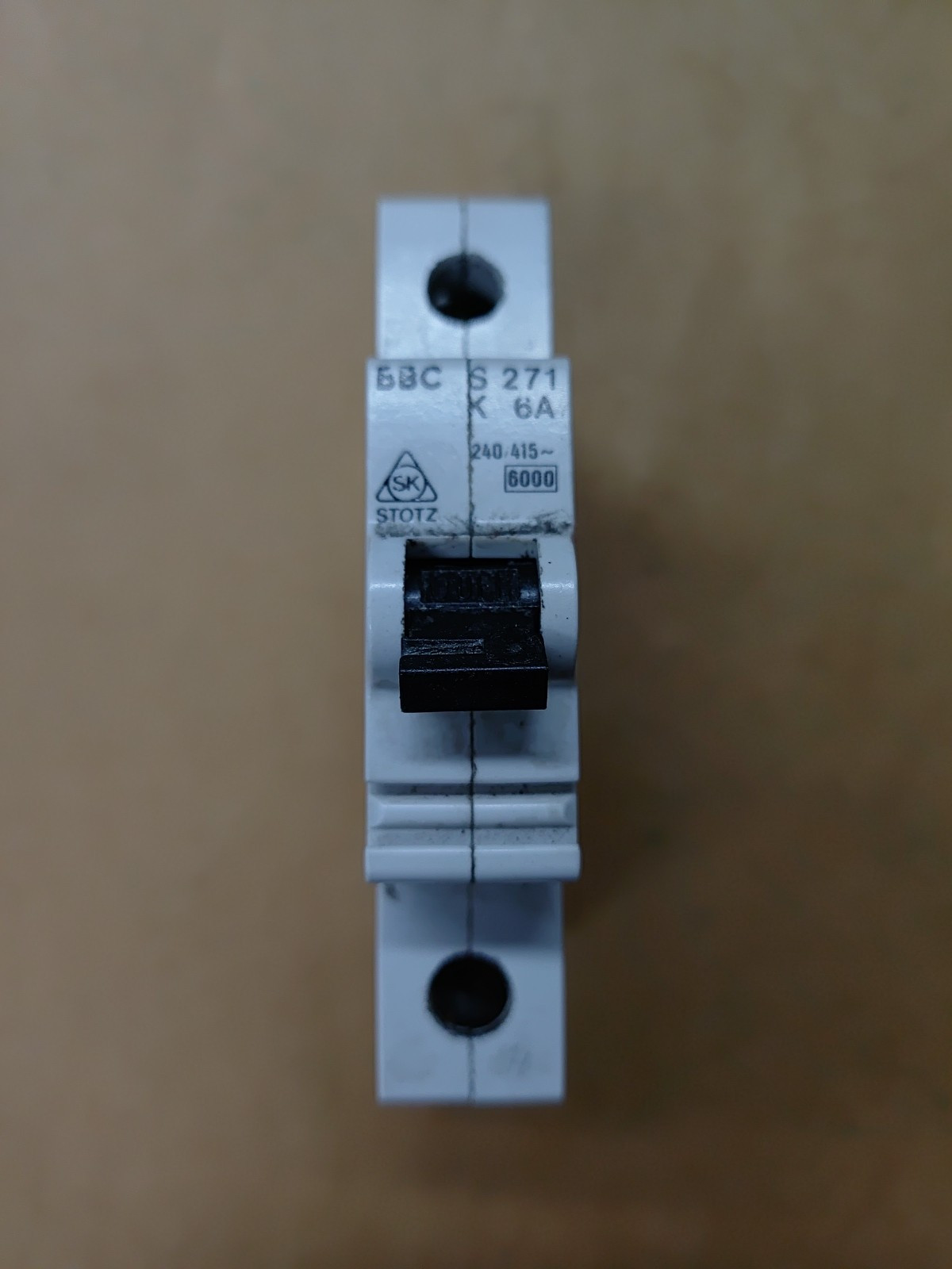ABB Stotz S271-K6A Circuit Breaker 1-Pole DIN Rail Mount 6 Amp