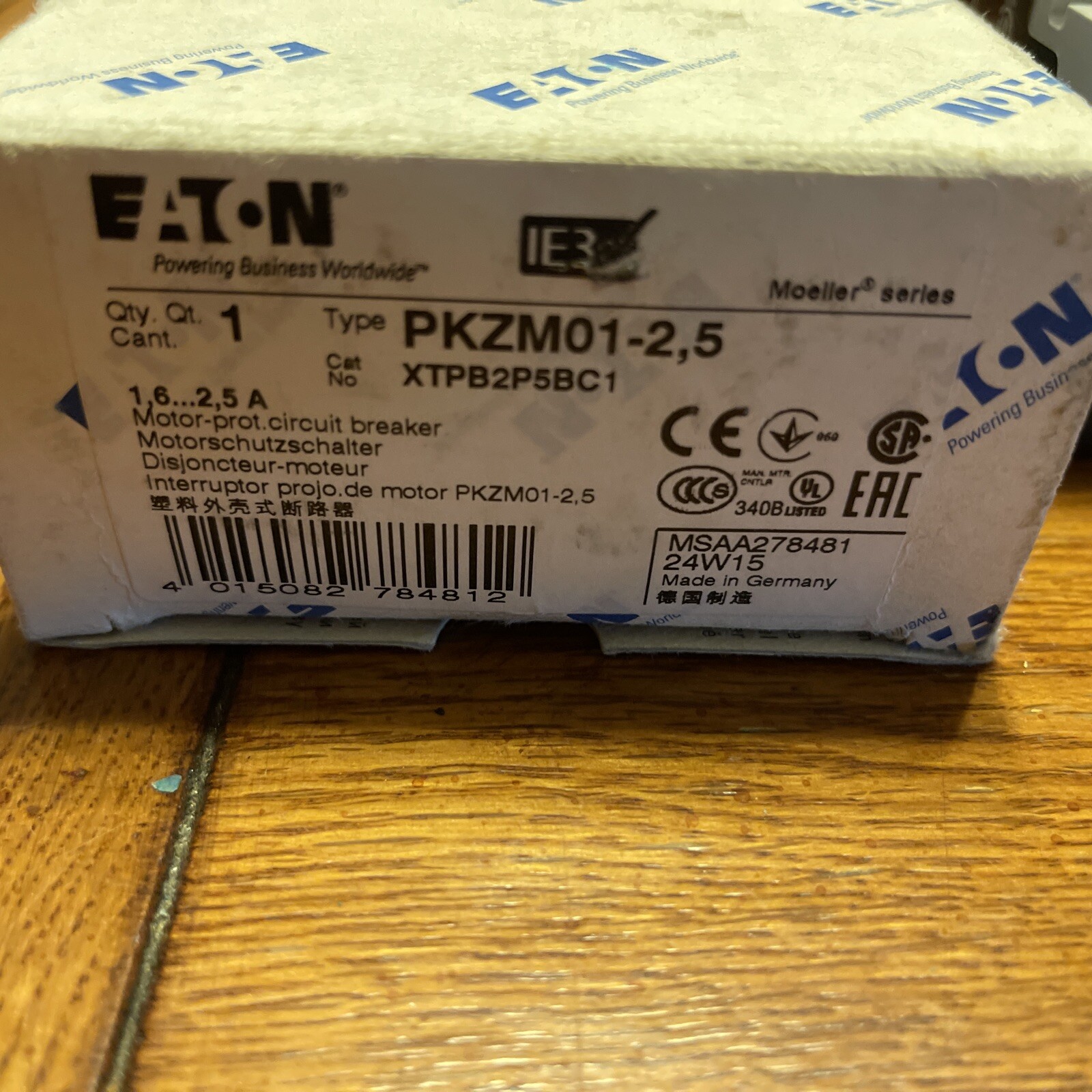 NIB EATON Motor Protector Circuit Breaker PKZM01-2,5