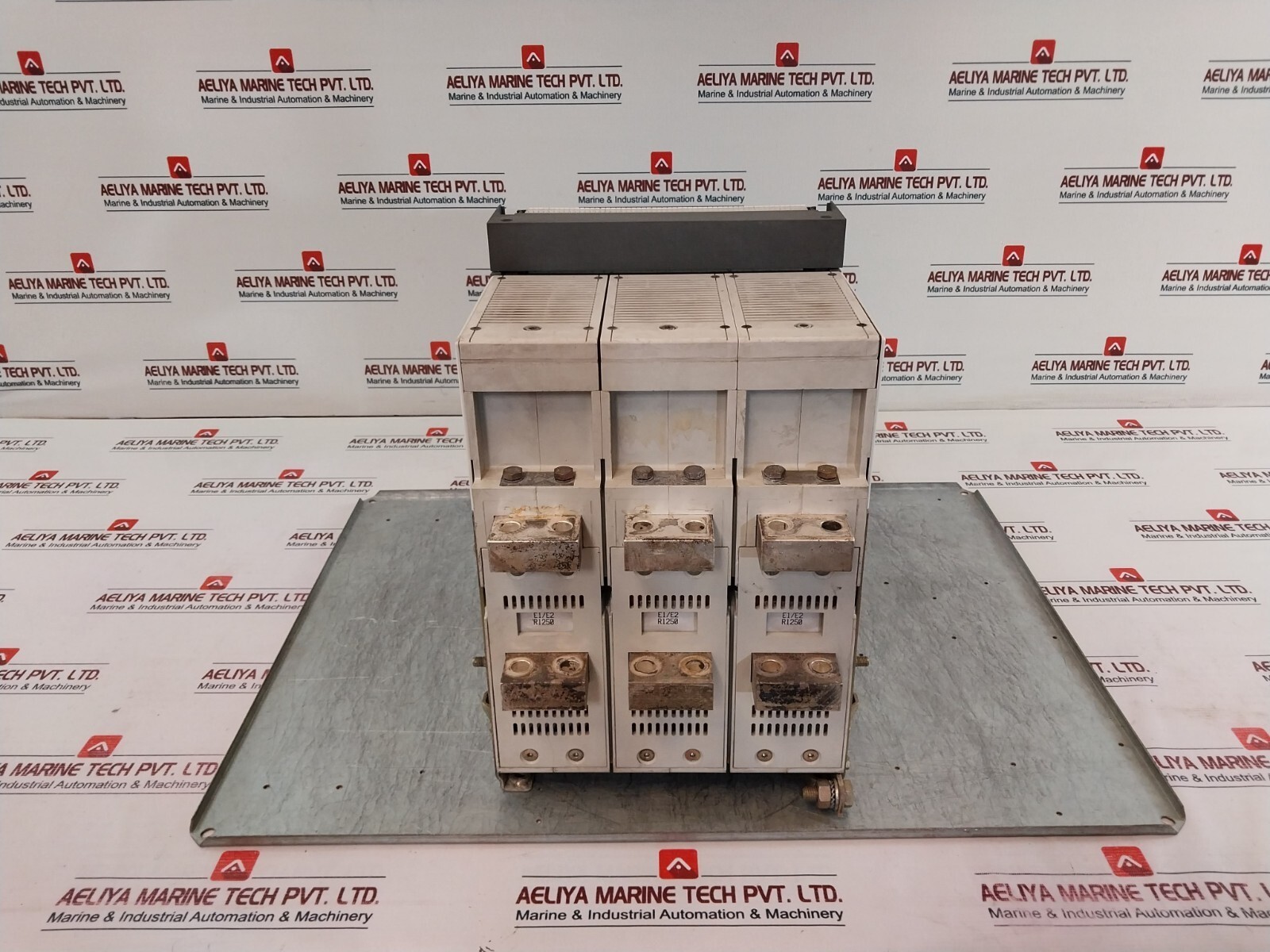 ABB SACE E2N 12 Circuit Breaker 690V 55KA X 1S 110-120V 50-60HZ 1250A