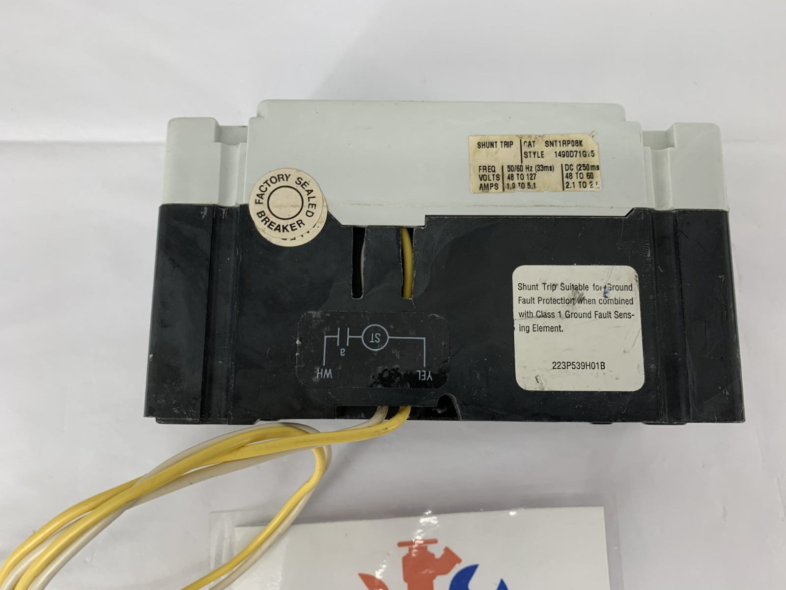 Eaton FD2040 40A 2P 600VAC Circuit Breaker w/Eaton SNT1RP08K Shunt Trip