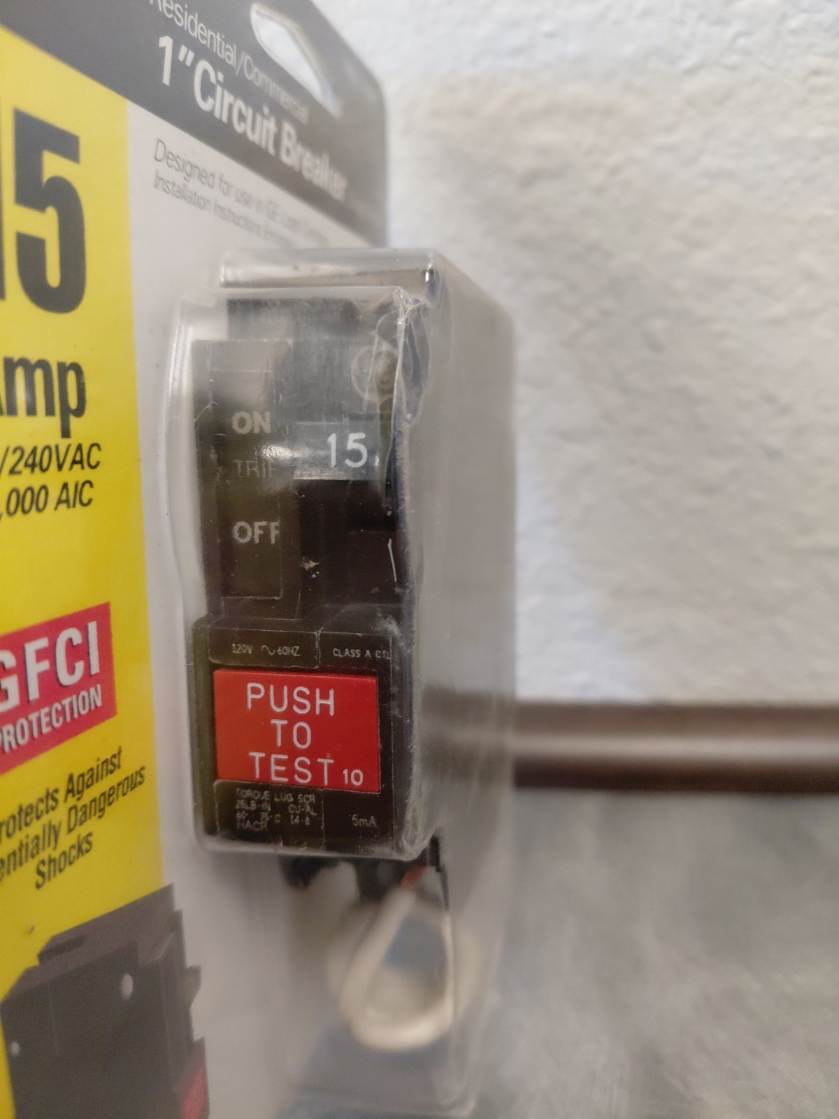 GE Residential/Commercial 1″ Circuit Breaker Single Pole 15 Amp – New