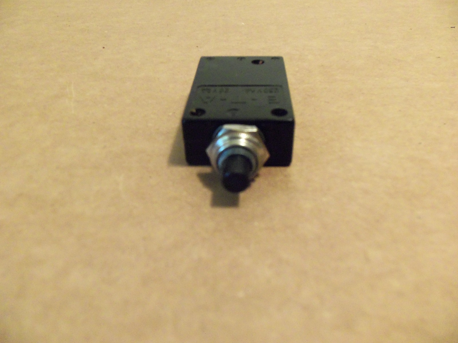 E-T-A 45-700-P10 Push-to-Reset 12A Circuit Breaker Panel Mount made in Germany
