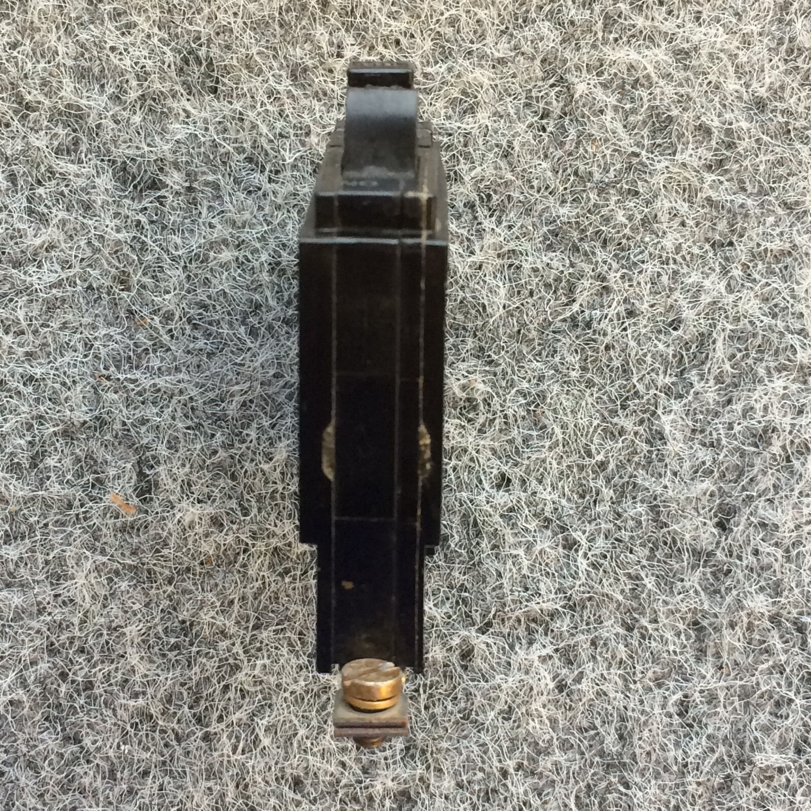 Square D QOB2020 QO2020 20A 120/240 VAC Single-Pole Bolt On Piggy Back