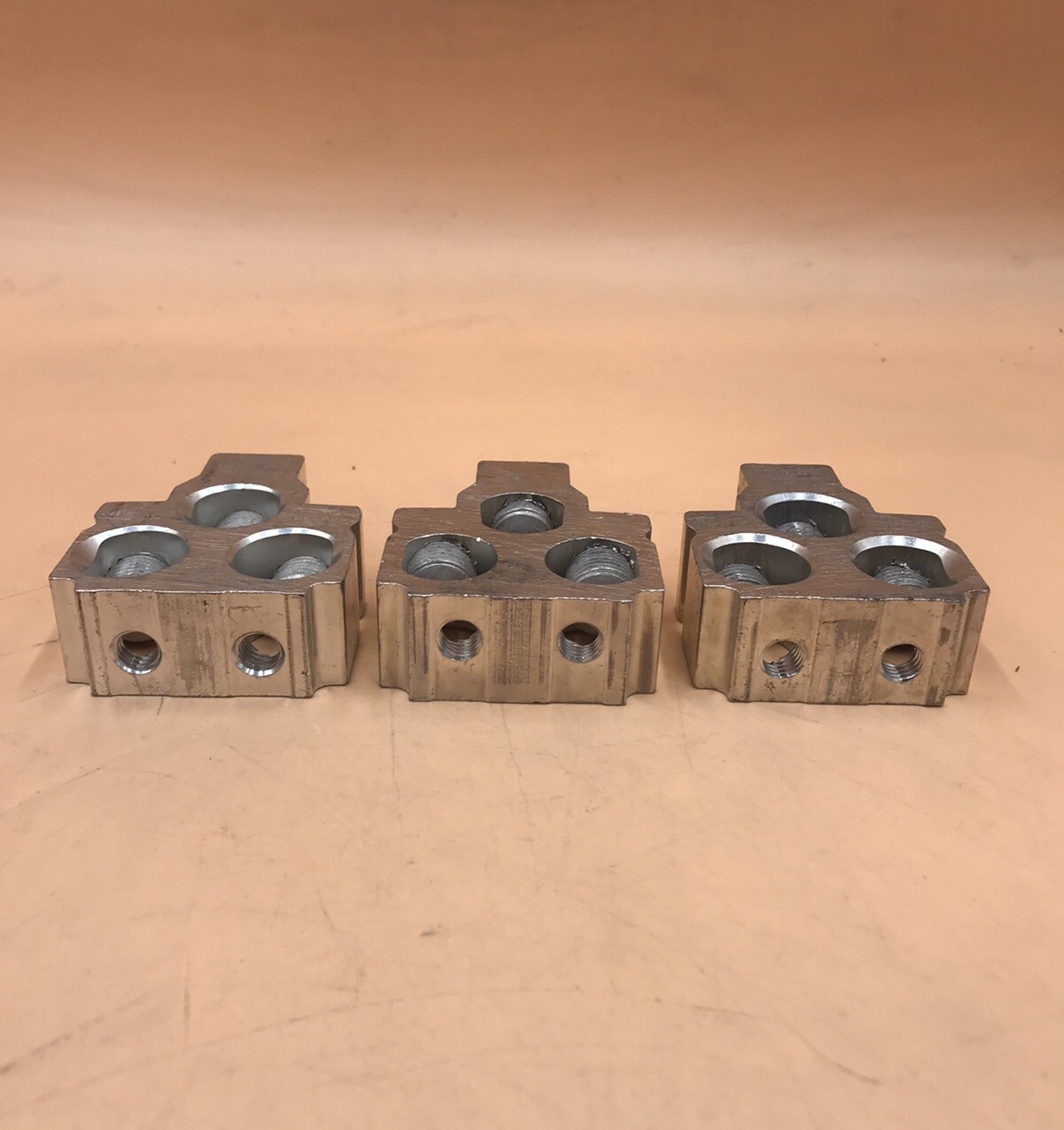 HOUSTON STOCK NEW SQUARE D AL800M23 800 AMP 3 LUGS 500 KCMIL FREE 2 DAY AIR