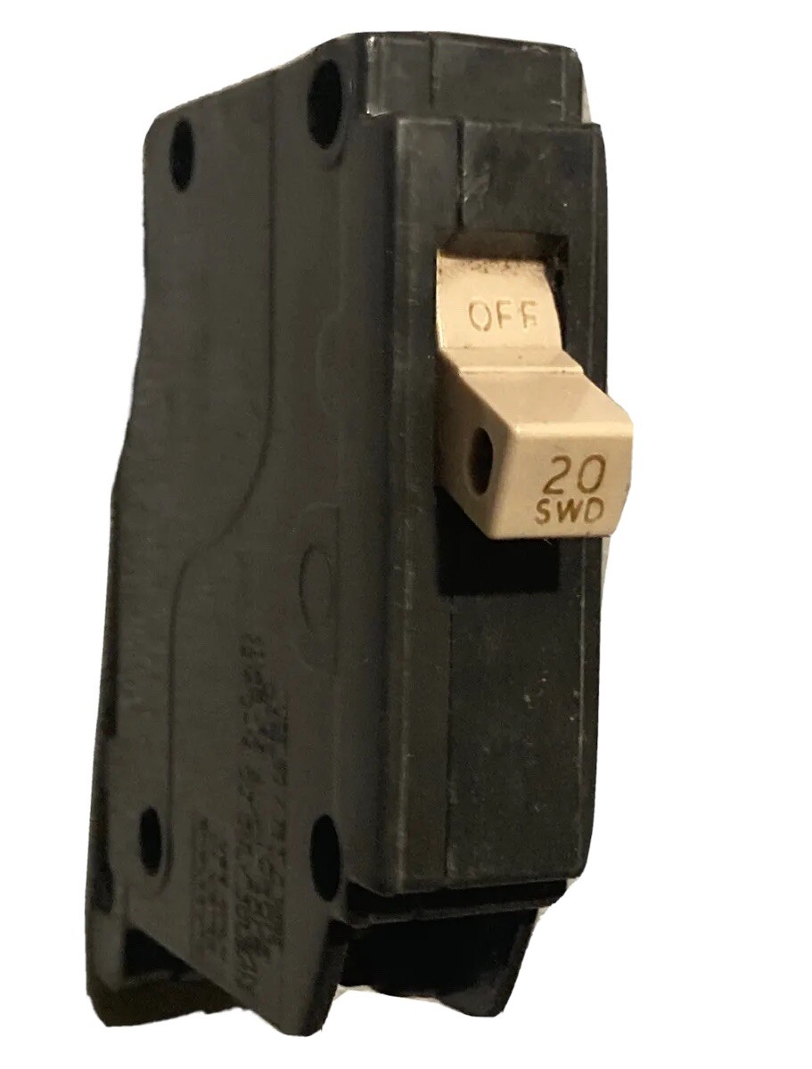 CH120 Cutler-Hammer Type CH 1 Pole 20 Amp 120v plastic foot SWD handle