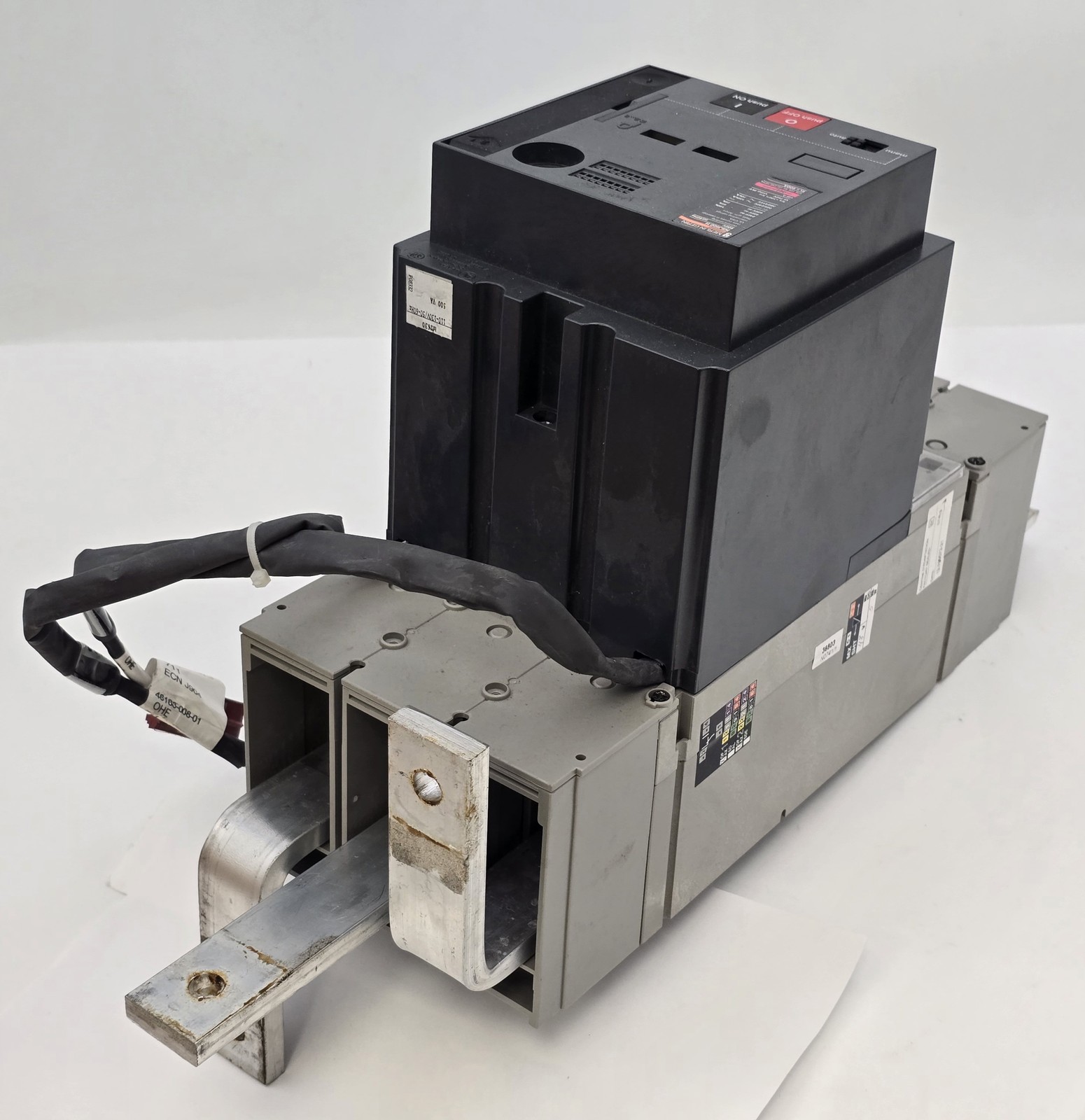 Merlin Gerin NSJ600H Molded Case Circuit Breaker 600A 600V 25kA 3P 50/60Hz