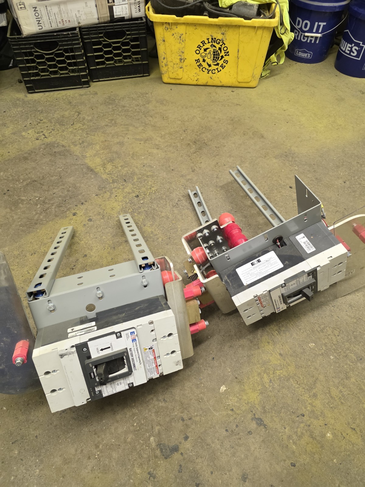 SIEMENS/EEE HLR3S600/EVLLS1800 1800A 80V DC BREAKER