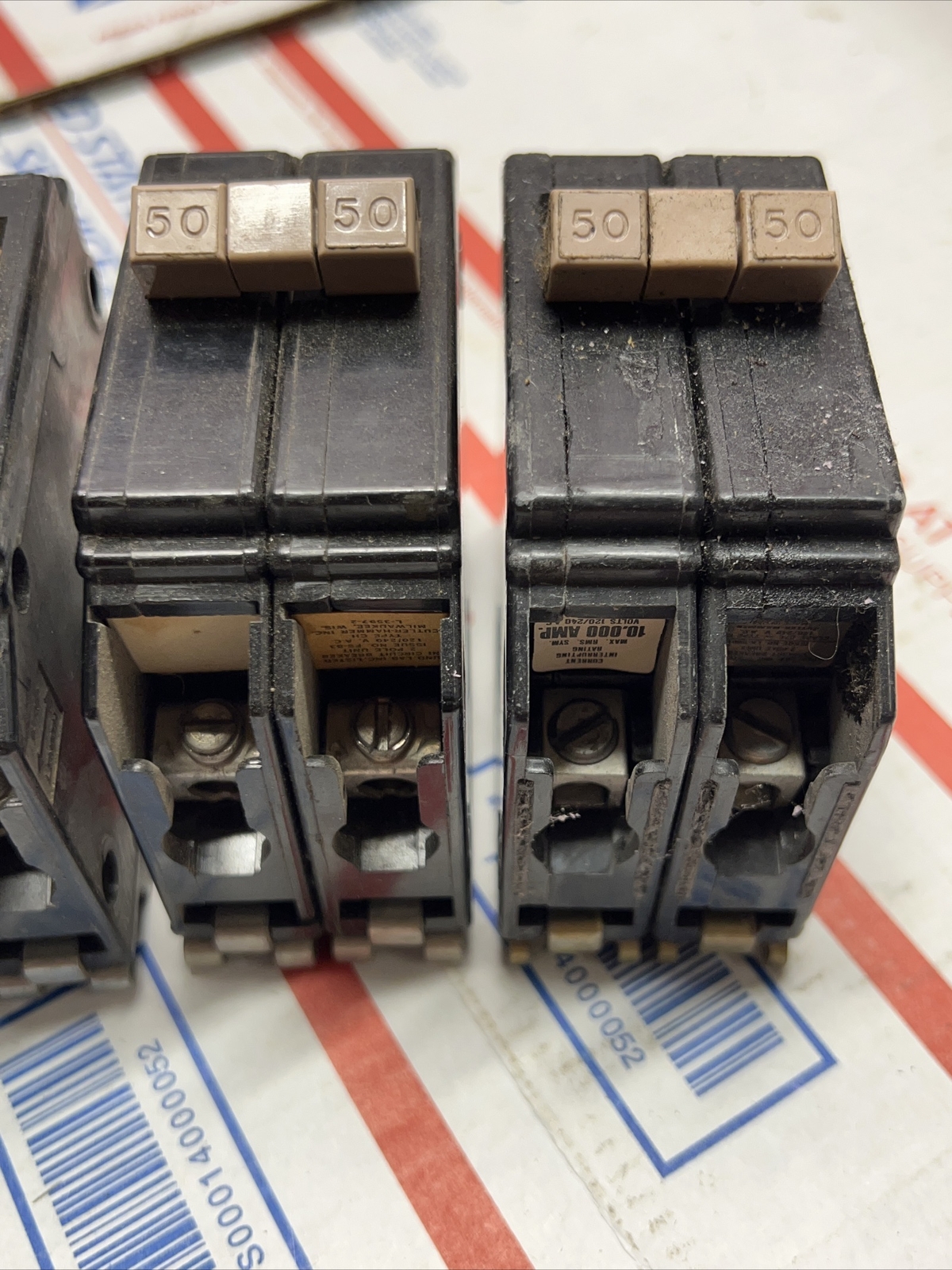 Eaton Cutler Hammer CH 230 CH250 CH240 2P 20A 30A 40A 50A Circuit Breaker ED4U